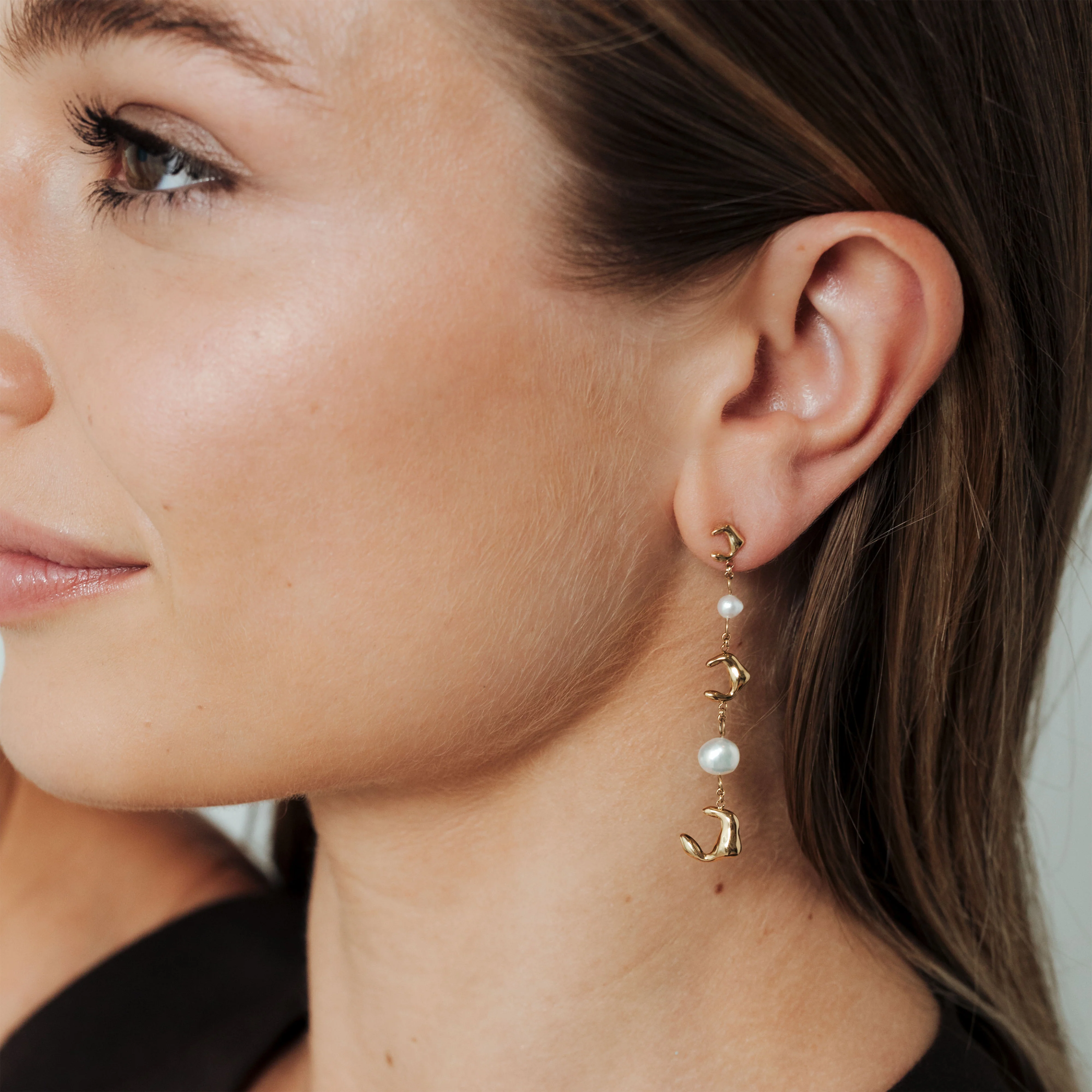 Abundant Anna Earrings Gold - Image 2