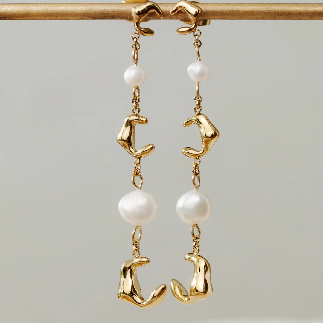 Abundant Anna Earrings Gold - Image 5