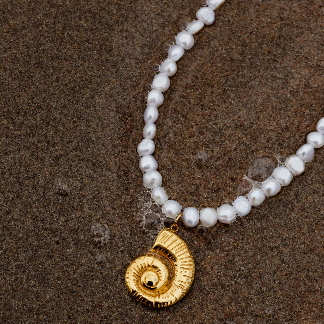 Ammonite Pearl Necklace Rose Gold - Image 4