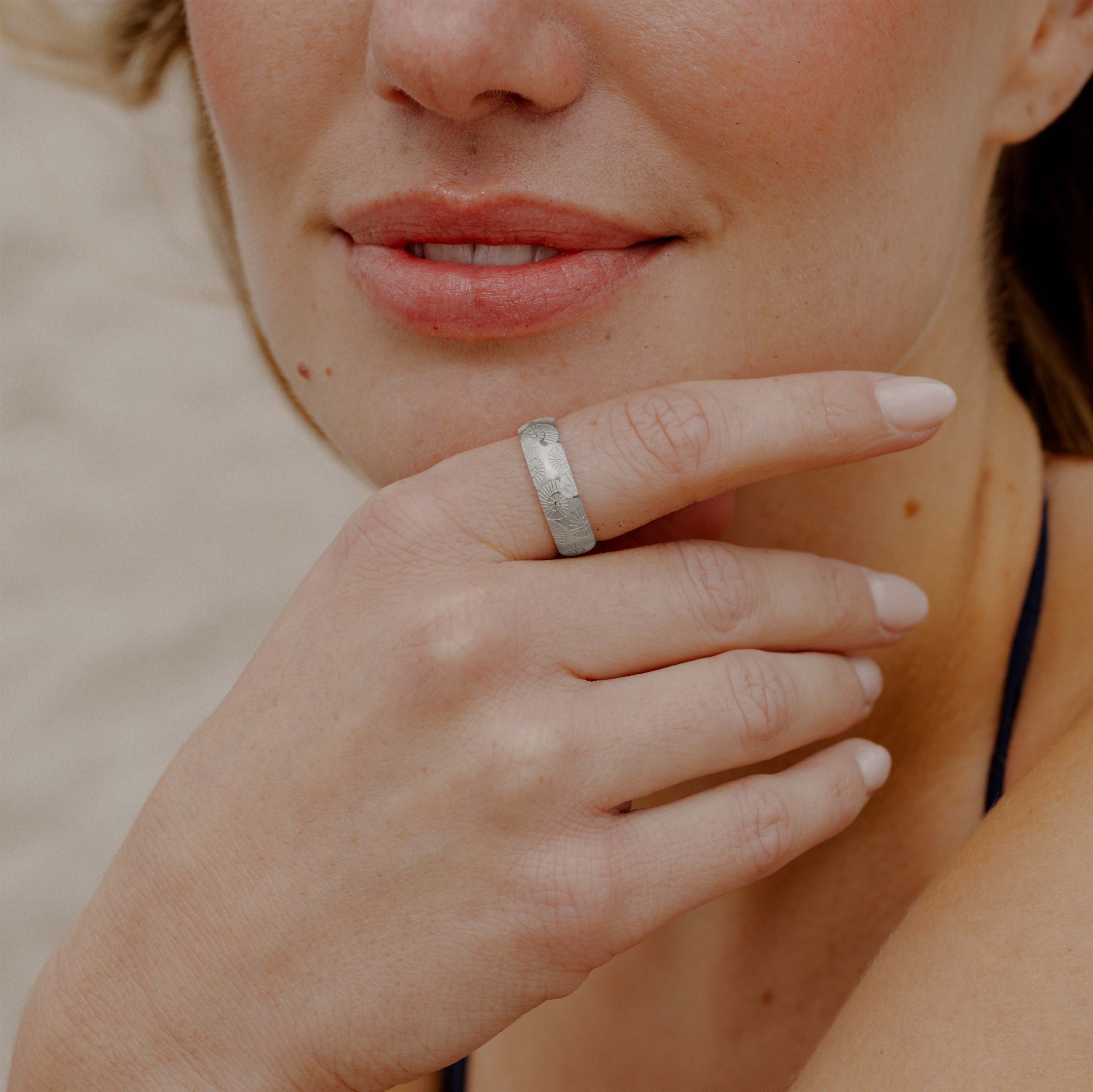 Ammonite Shell Ring Silver - Image 2