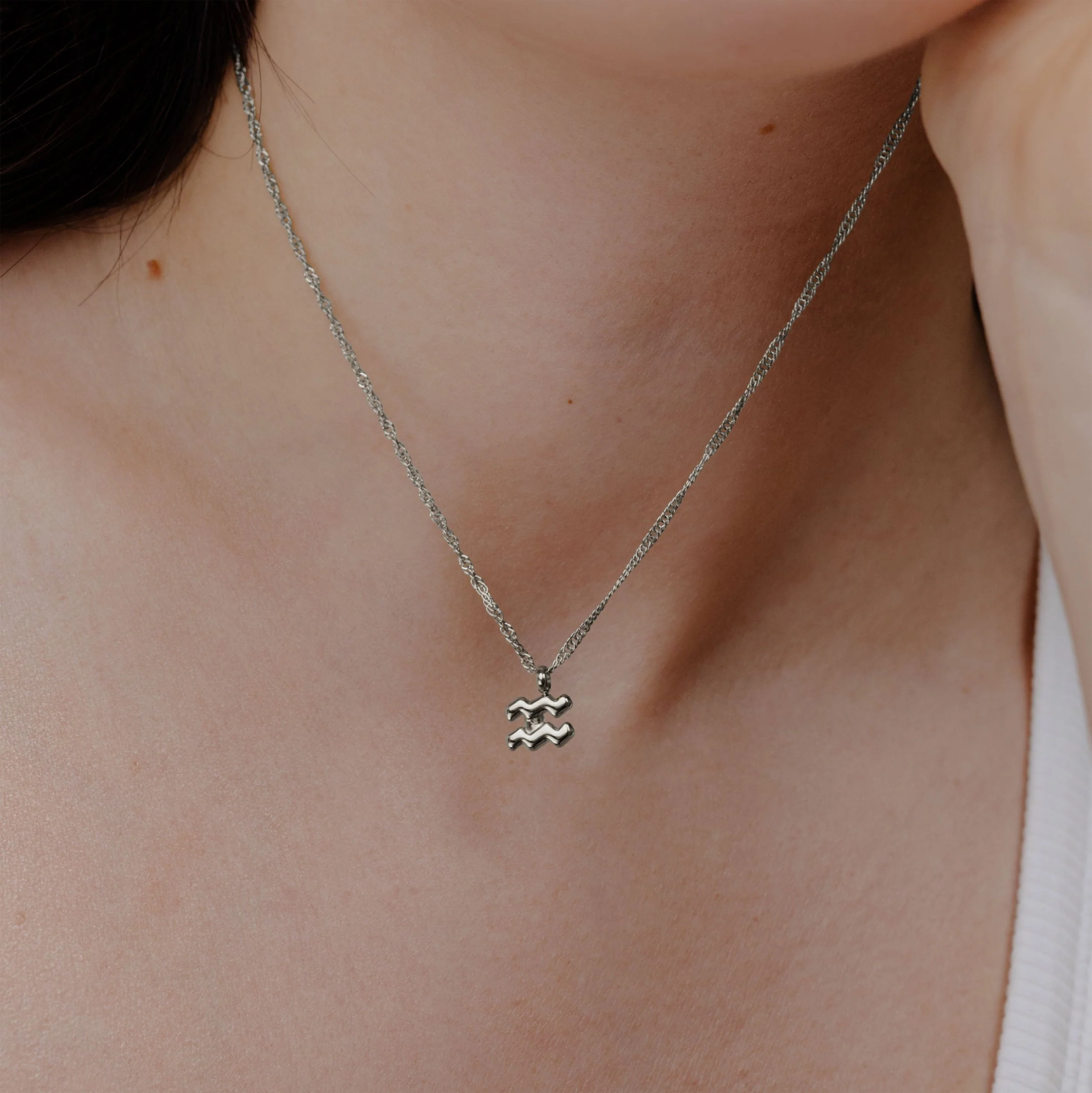 Aquarius Bubble Necklace Silver - Image 2