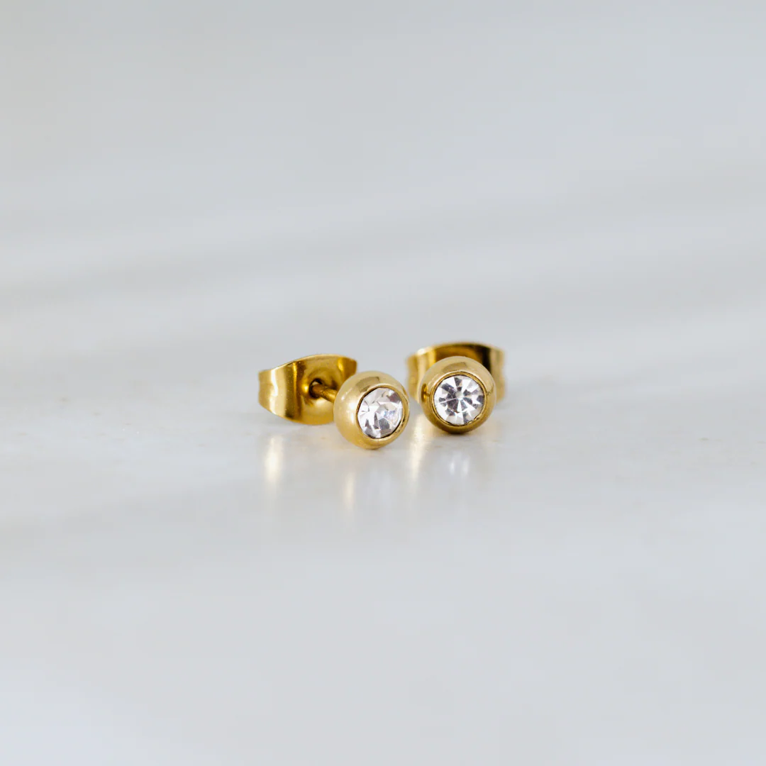 Bezel Bling Studs Gold - Image 3