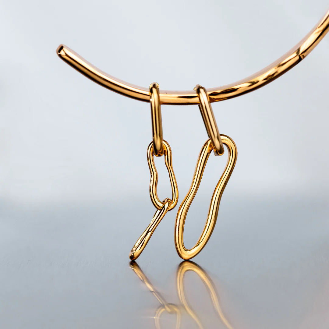 Blending Shapes Oval Hoop Set Baby Gold - Image 4
