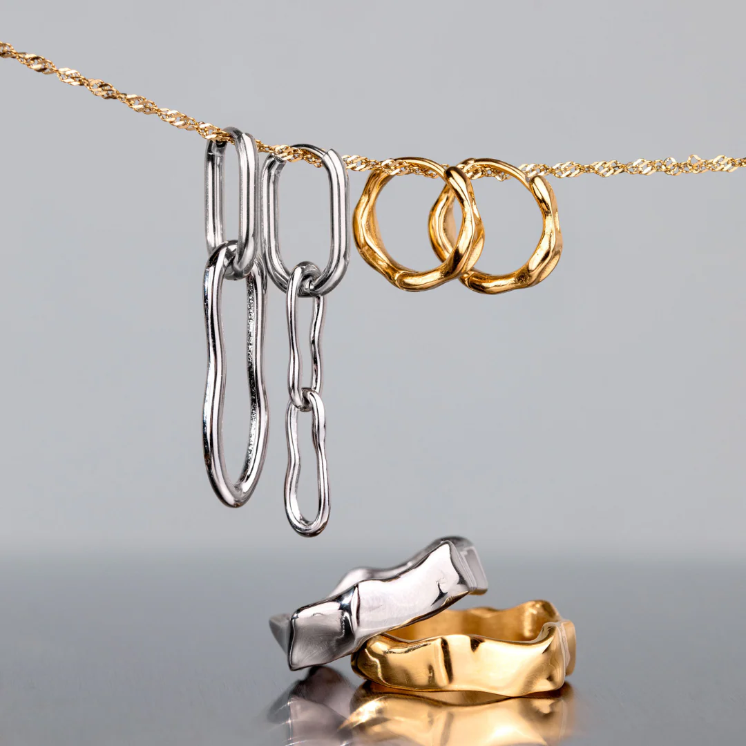Blending Shapes Oval Hoop Set Baby Gold - Image 5