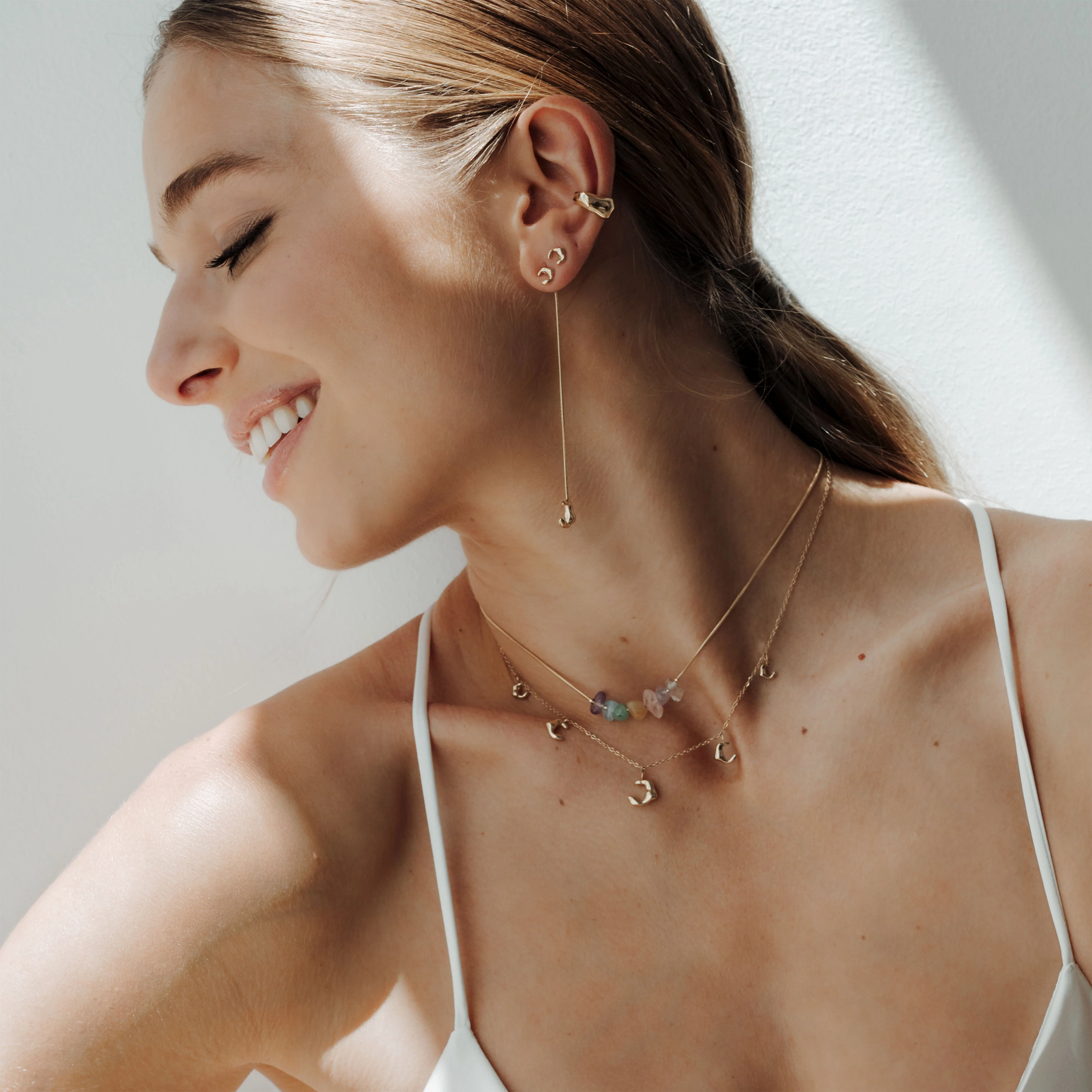 Blissful Bea Earrings Gold - Image 2