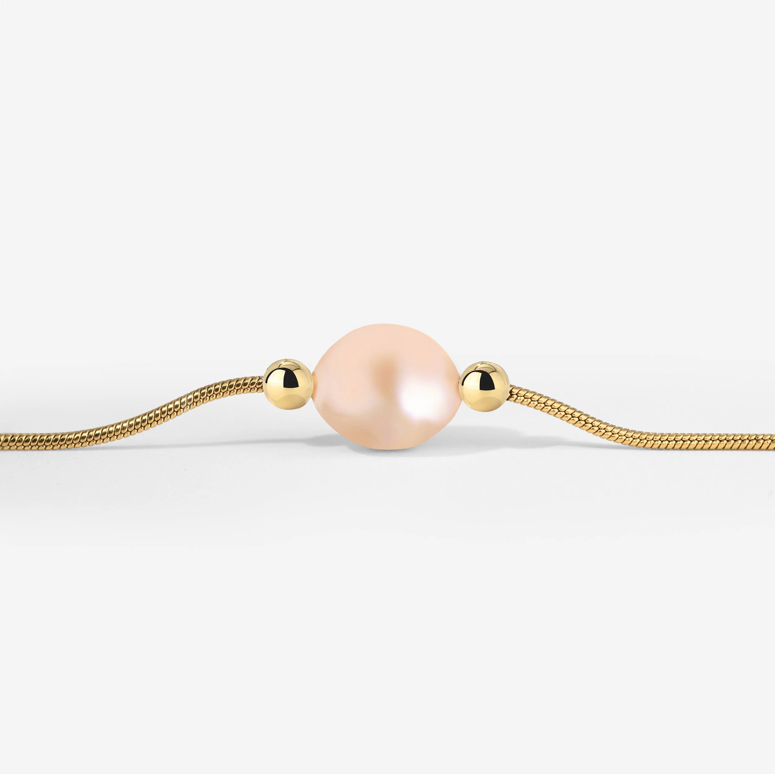Blush Pearl Bracelet Gold - Image 3
