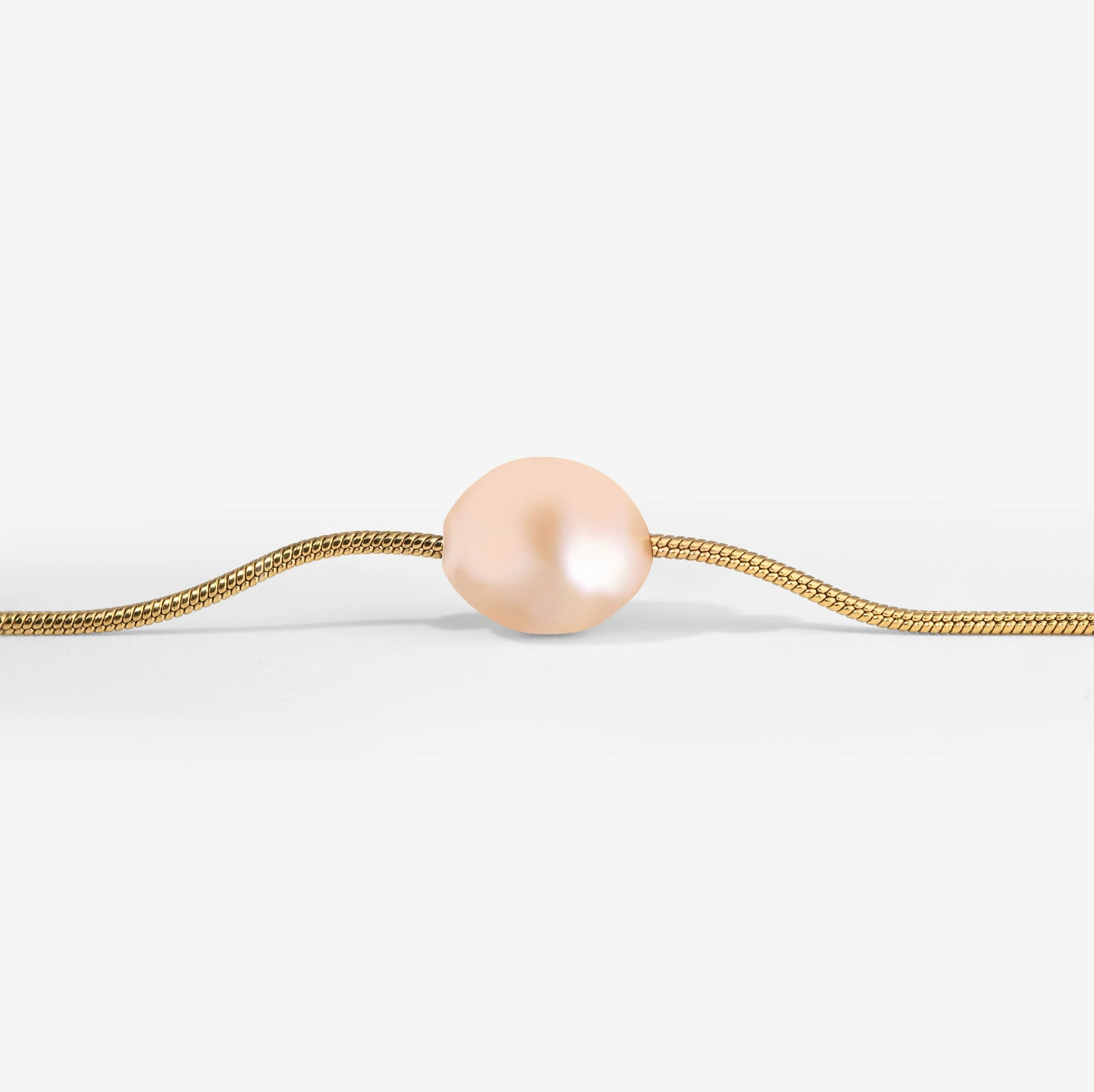 Blush Pearl Choker Gold - Image 4