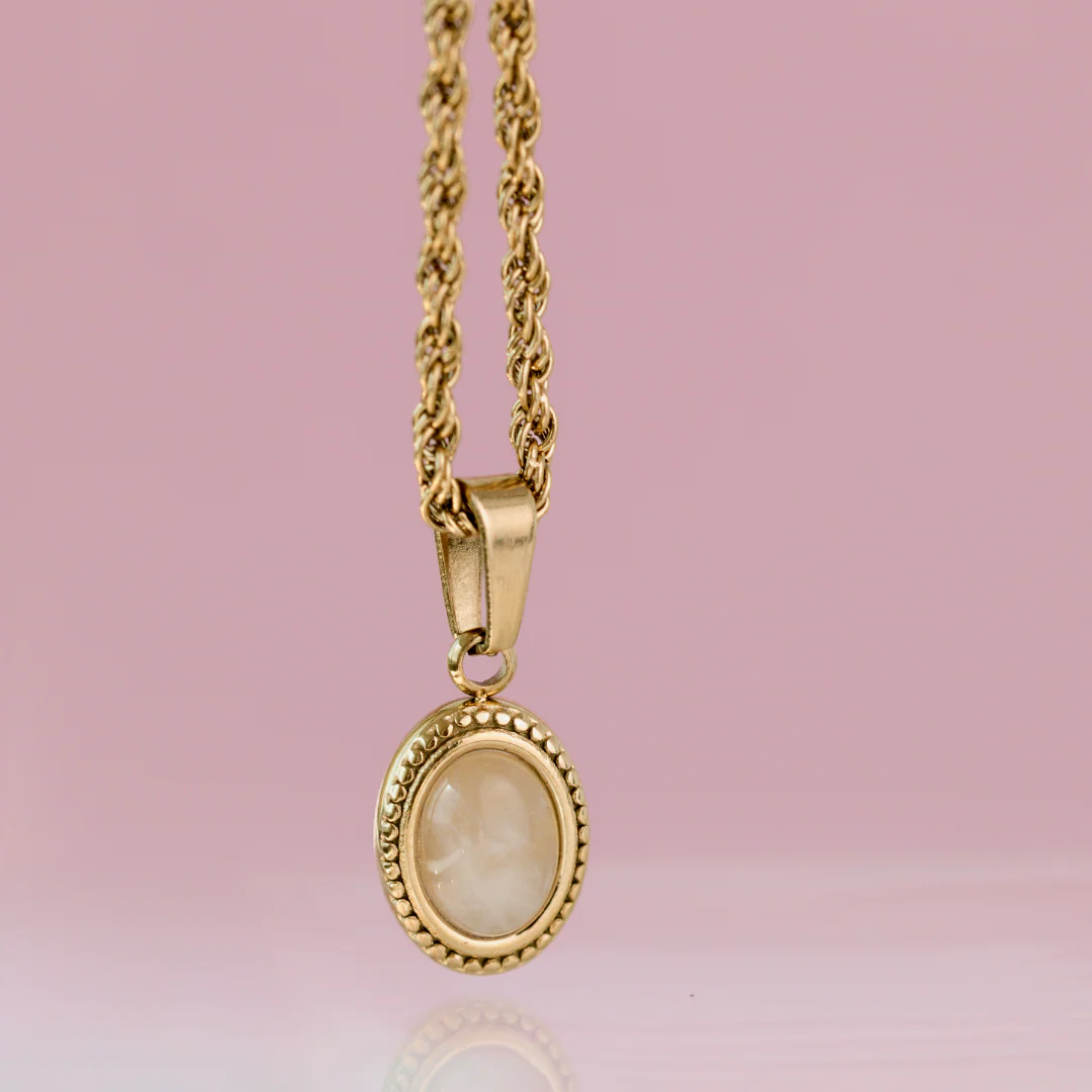 Blush Quartz Necklace Silver - Image 4