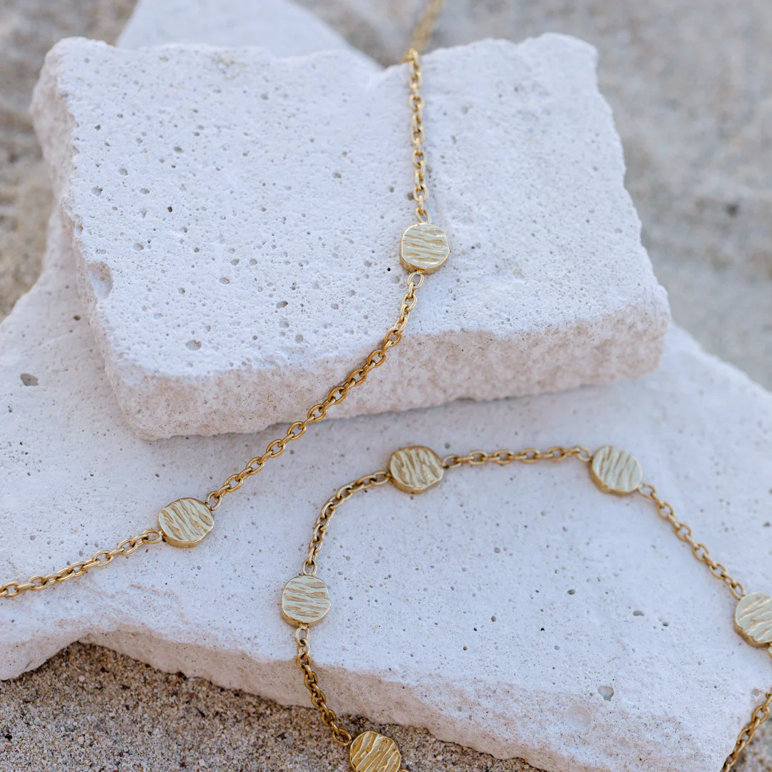 Boho Coin Necklace Gold - Image 4