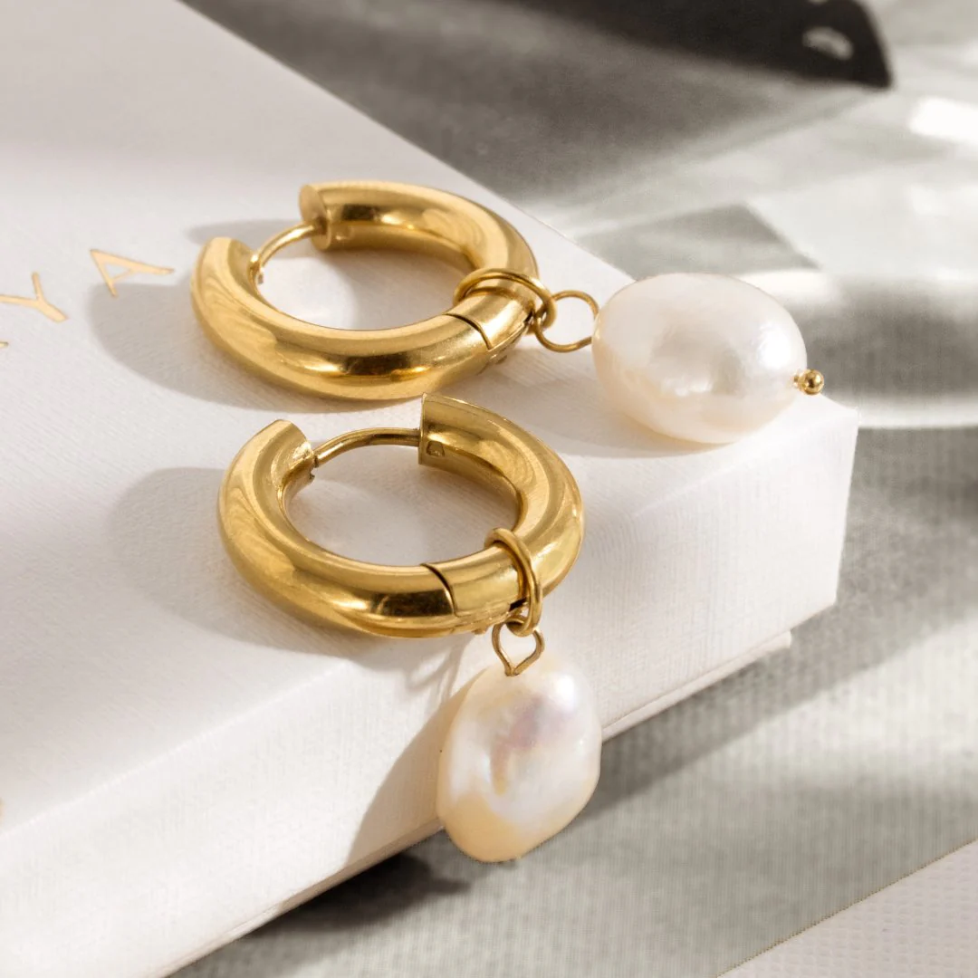 Chunky Pearl Hoop Set Gold - Image 5