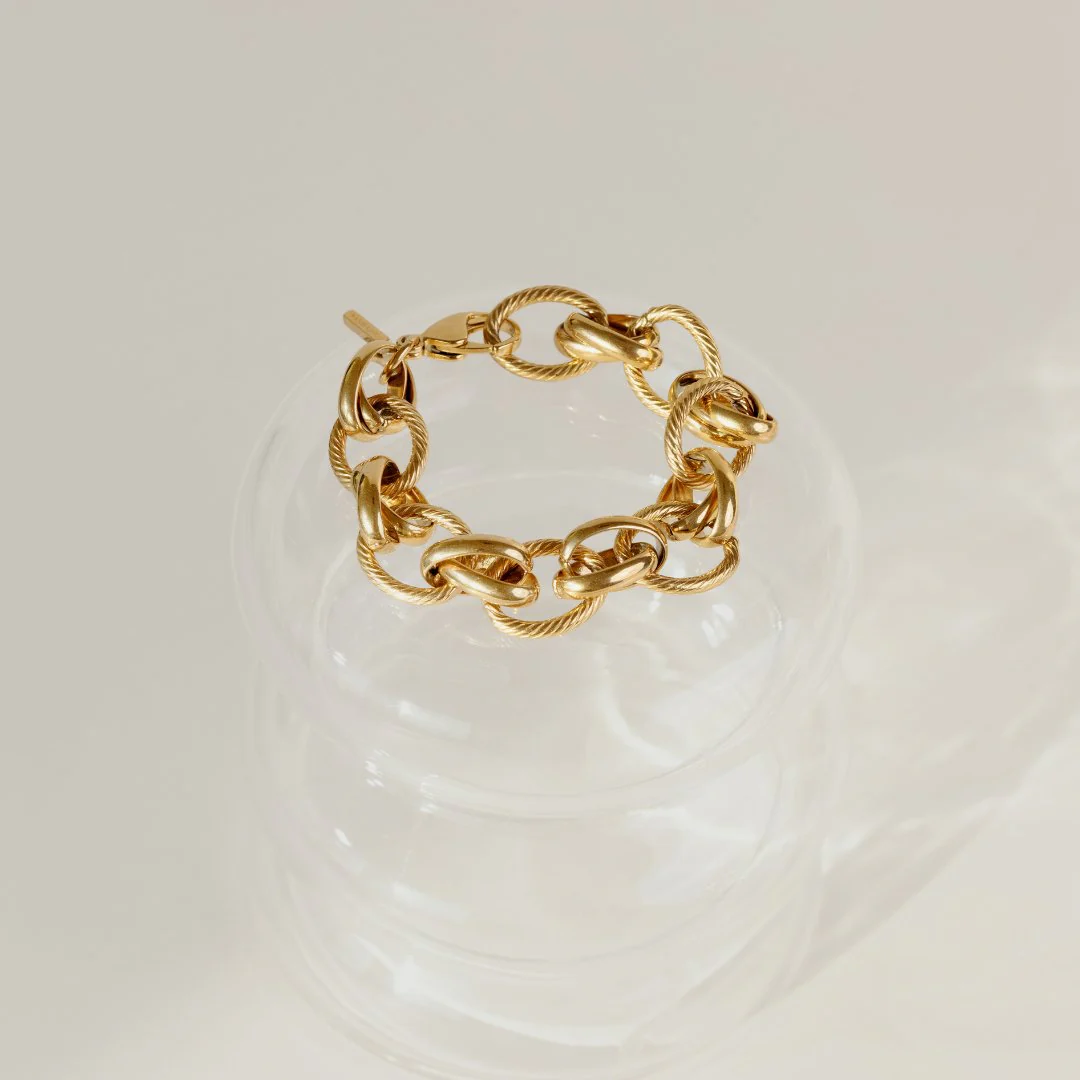 Chunky Twisted Links Bracelet Rose Gold - Image 4
