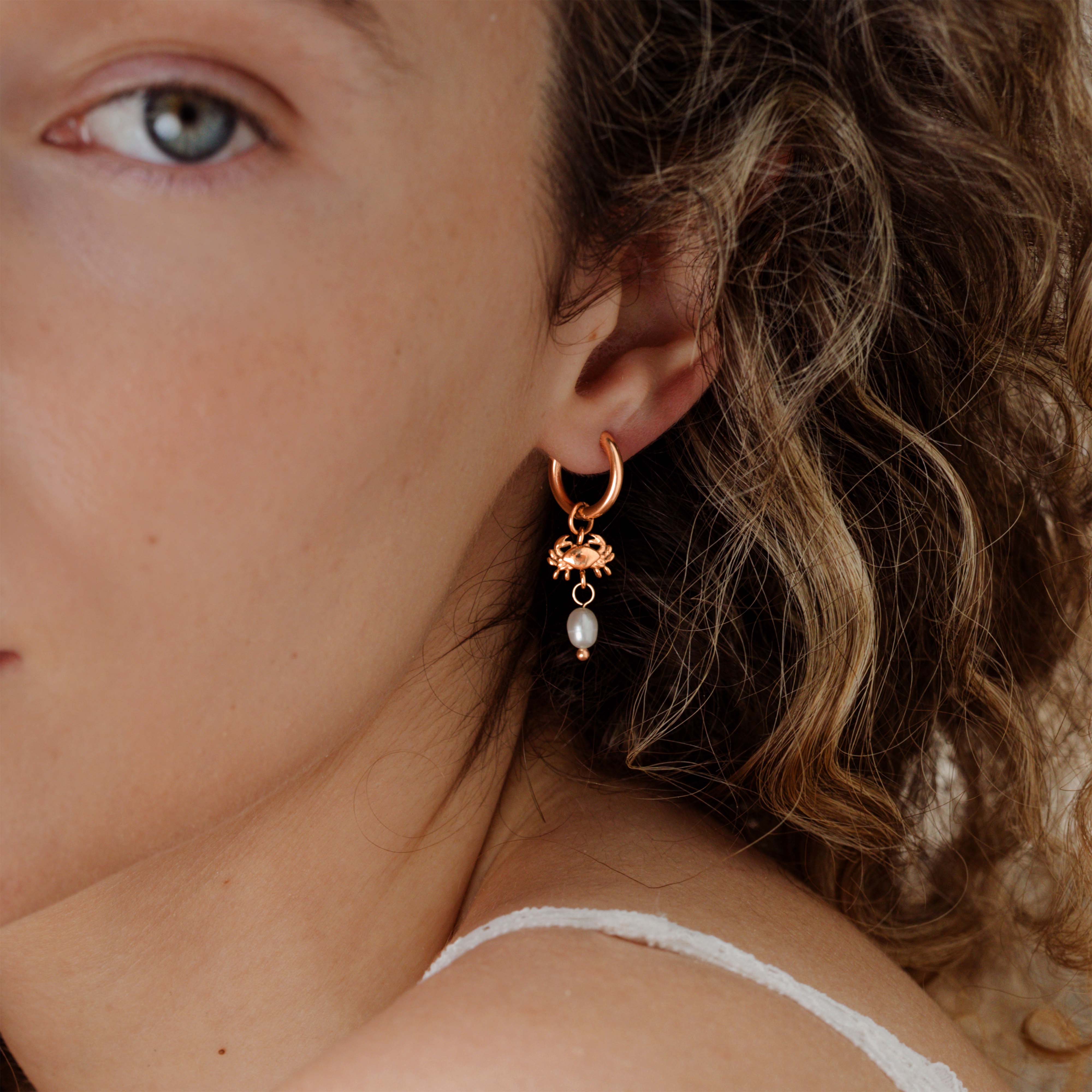 Crab Chaser Hoop Set Small Rose Gold - Image 2