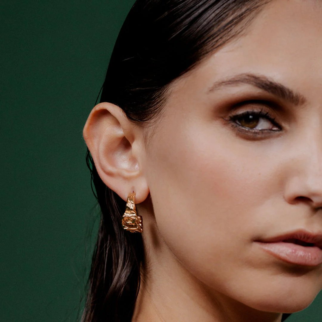 Crinkled Hoop Studs Rose Gold - Image 2