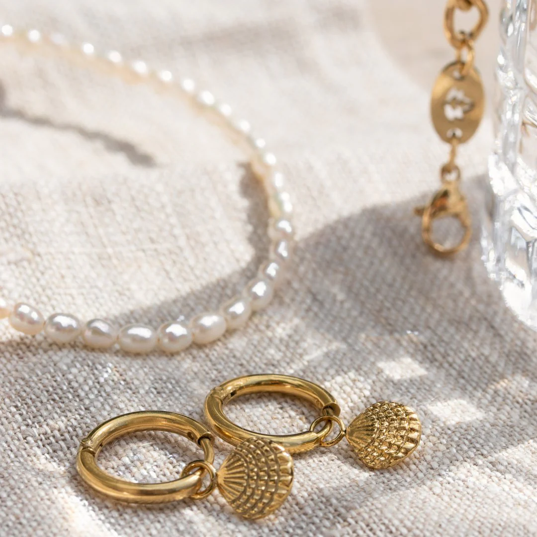 Cute Shell Hoop Set Rose Gold - Image 3