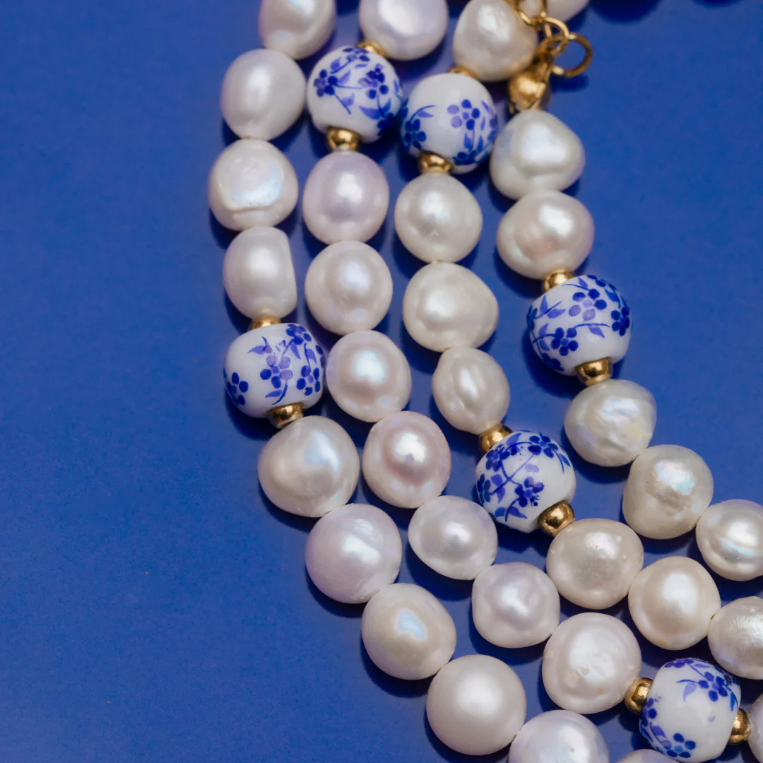 Flower Tile Pearl Bracelet Gold - Image 4
