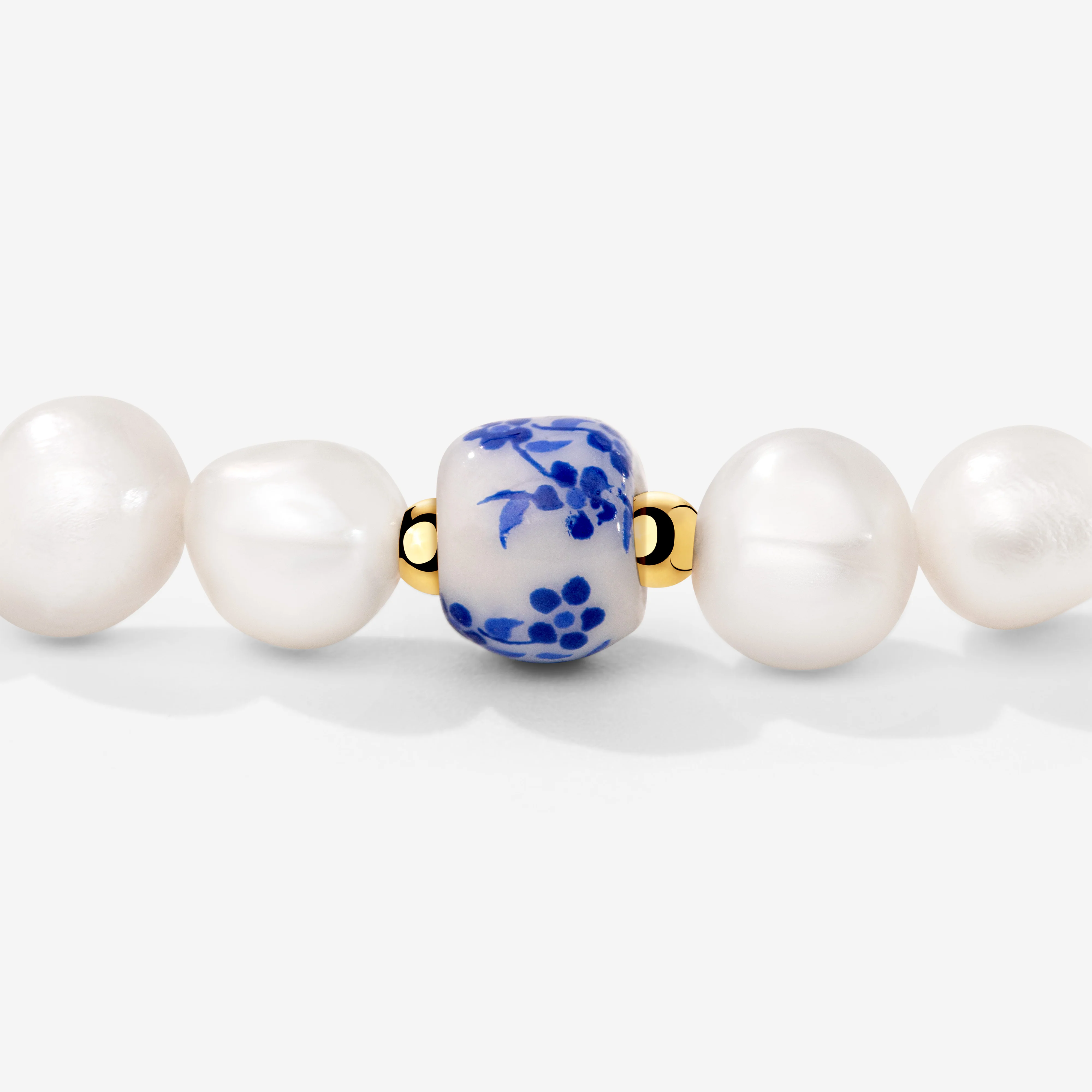 Flower Tile Pearl Bracelet Gold - Image 5