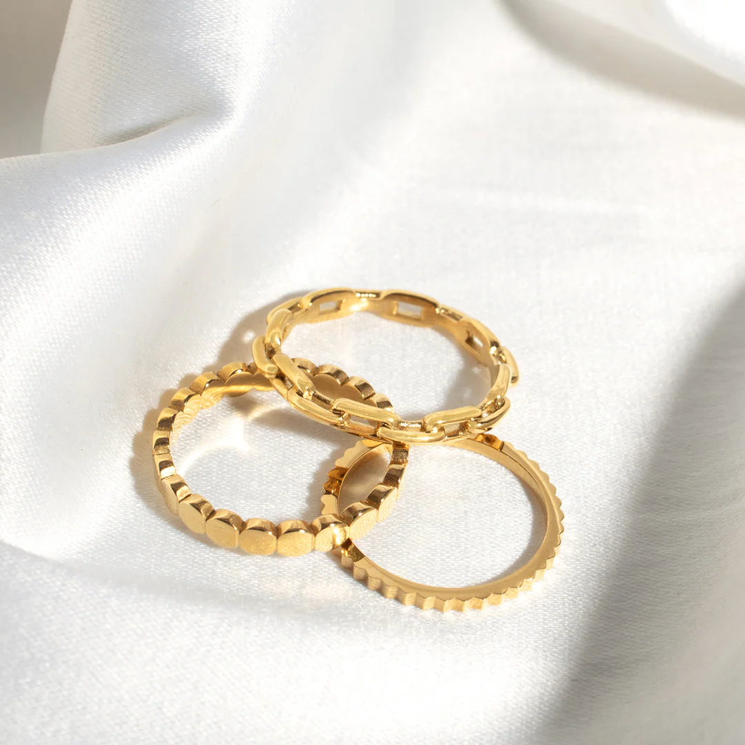 Delicate Chain Ring Rose Gold - Image 2