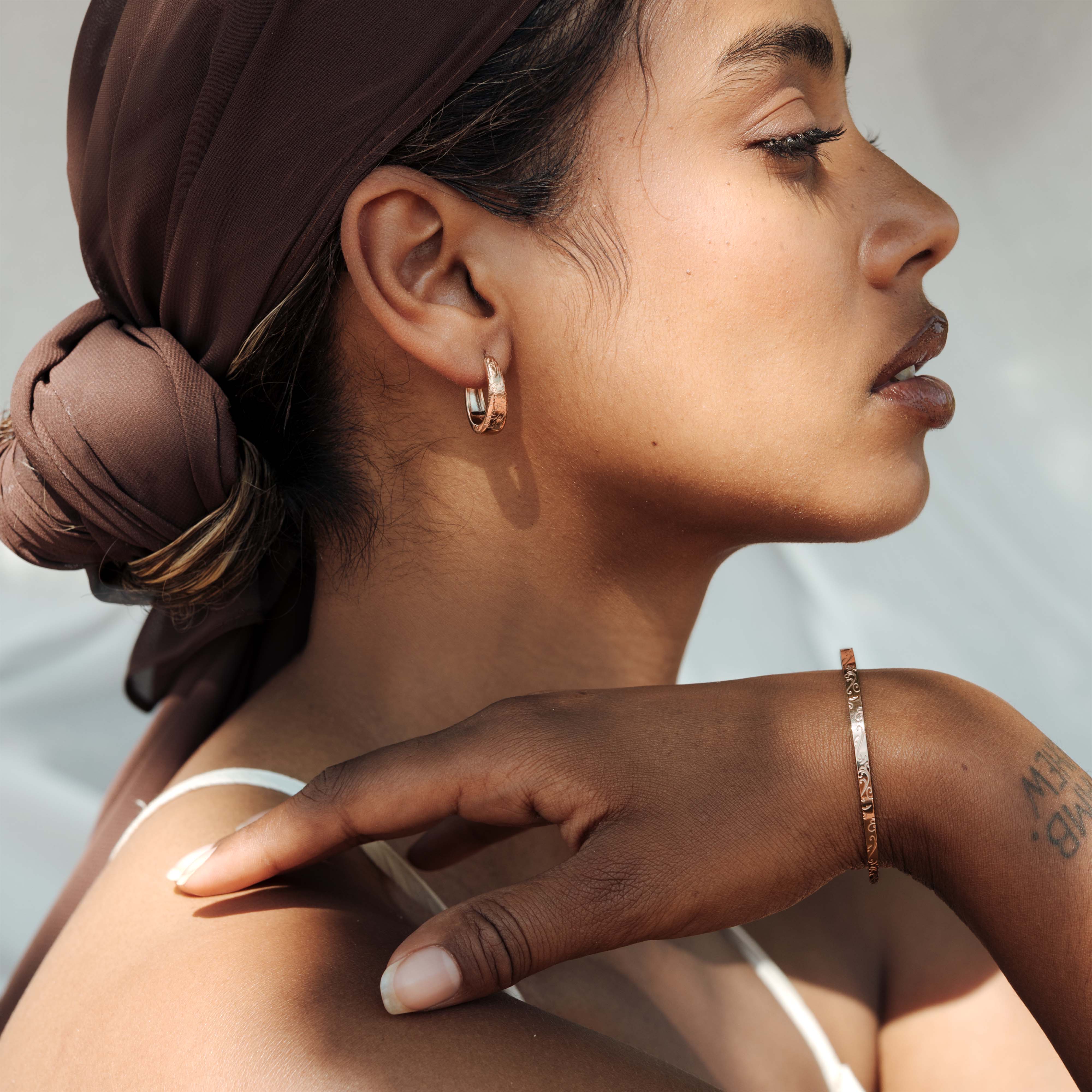 Desert Glow Hoops Rose Gold - Image 3