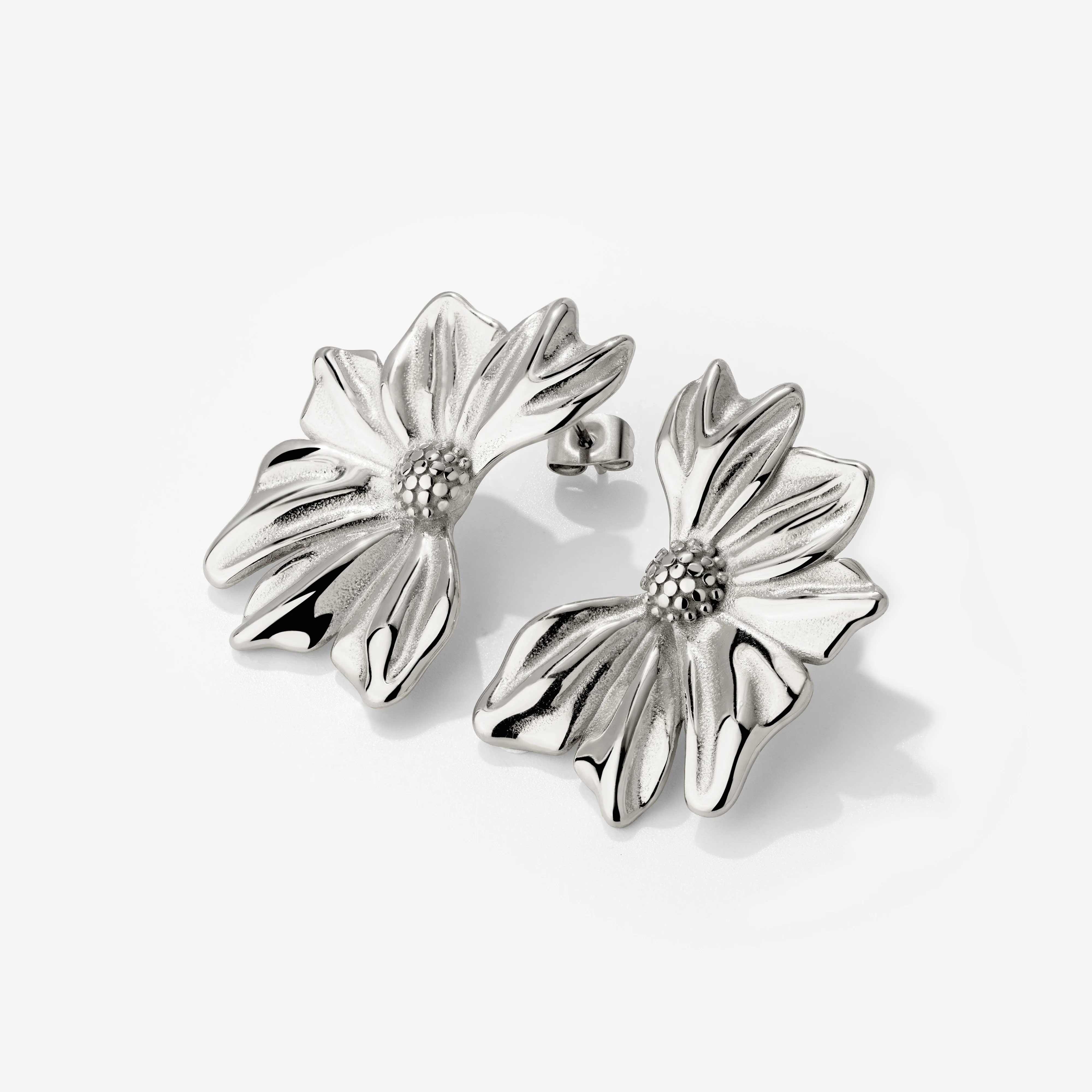Eternal Bloom Studs Silver - Image 4