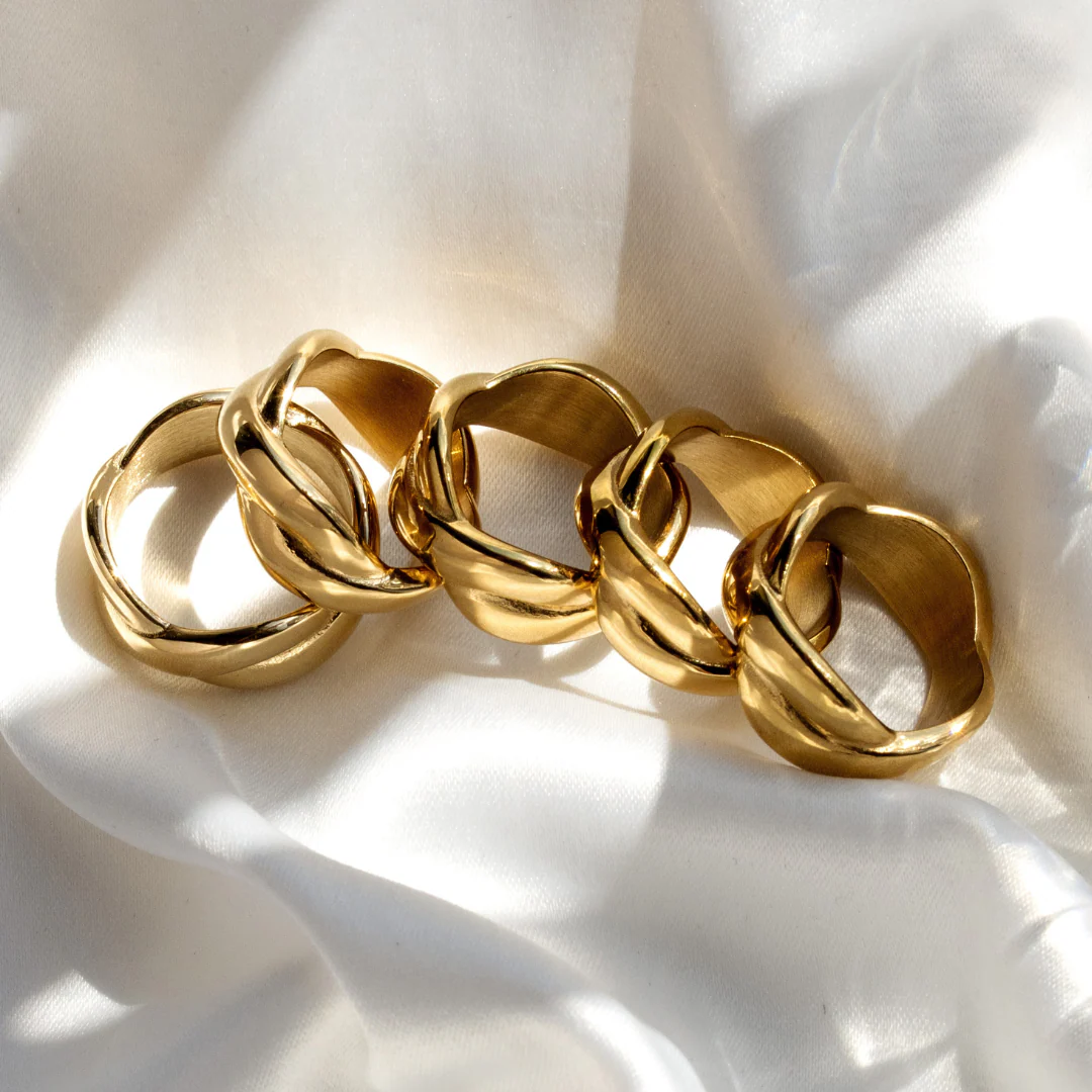 Female DNA Ring Silver - Image 2