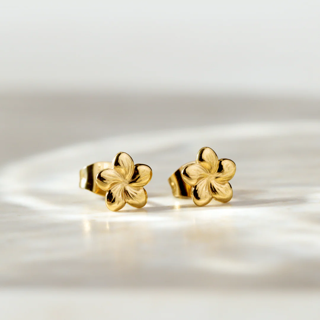 Floral Glow Studs Silver - Image 3