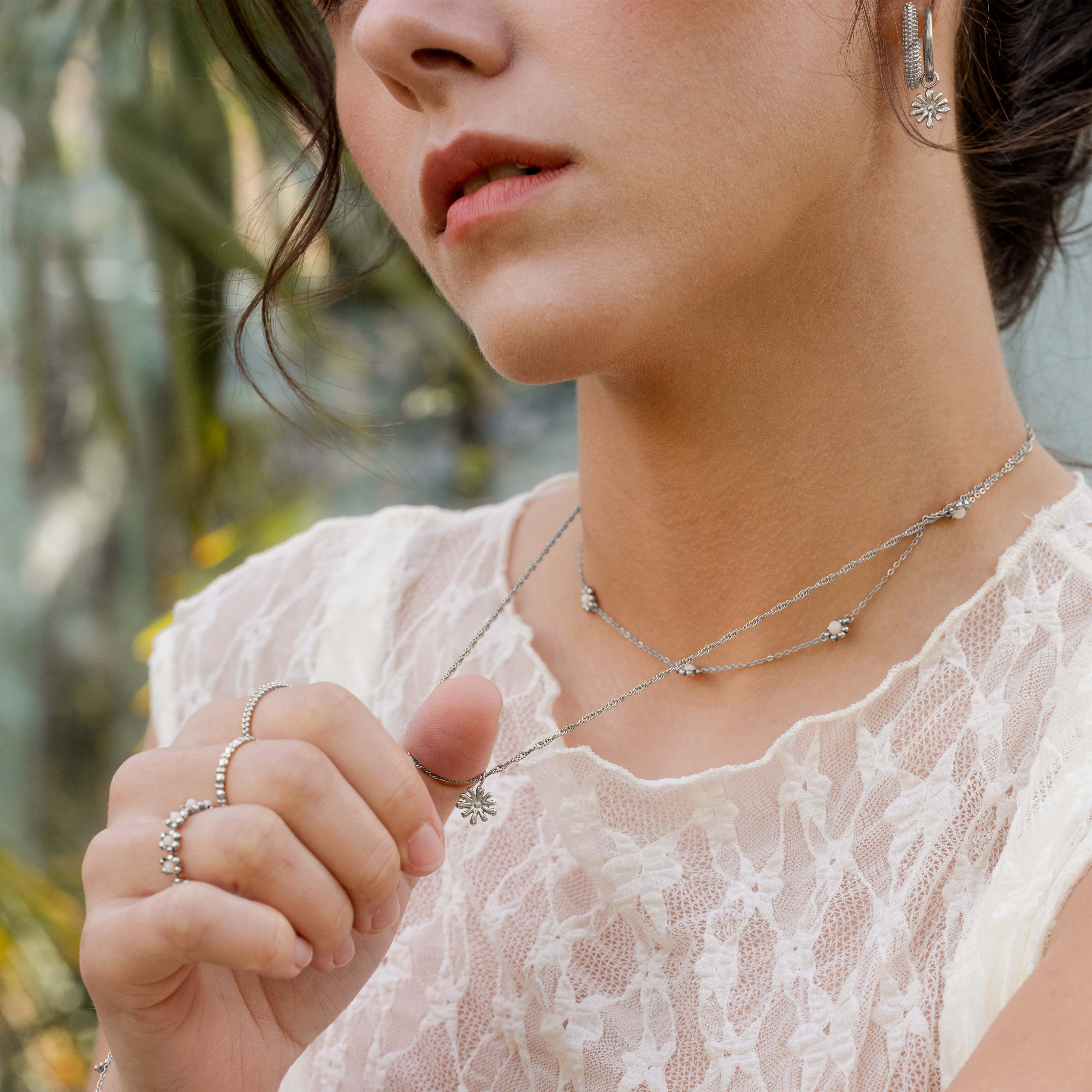 Flowery Necklace Silver - Image 2