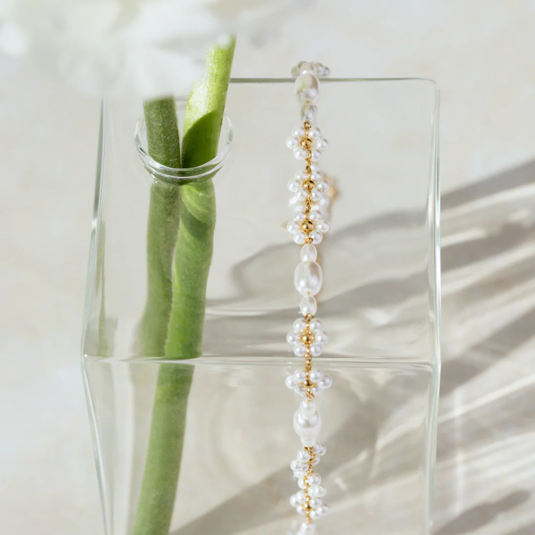 Flowery Pearls Choker Gold - Image 4