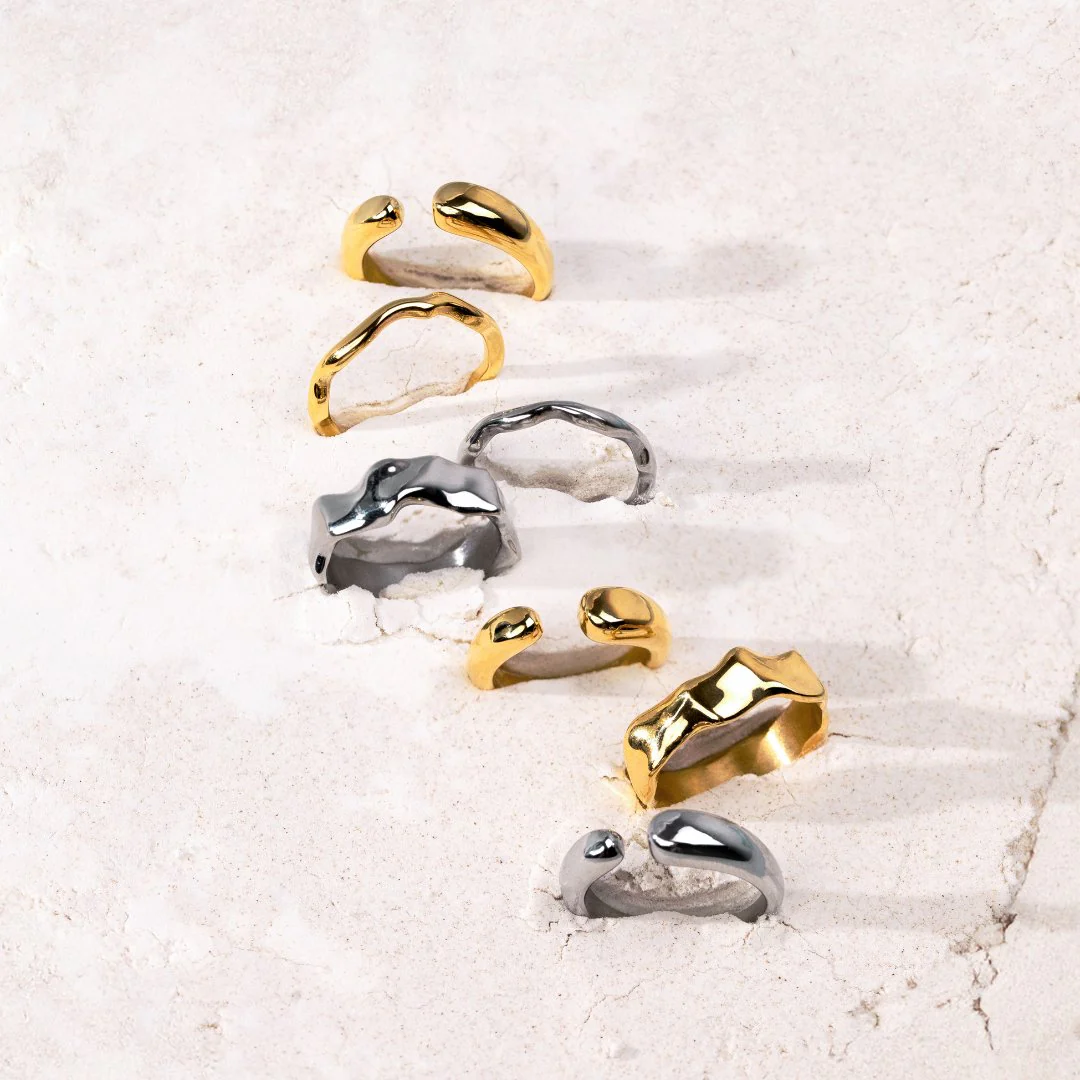 Flowing Ring Gold - Image 4