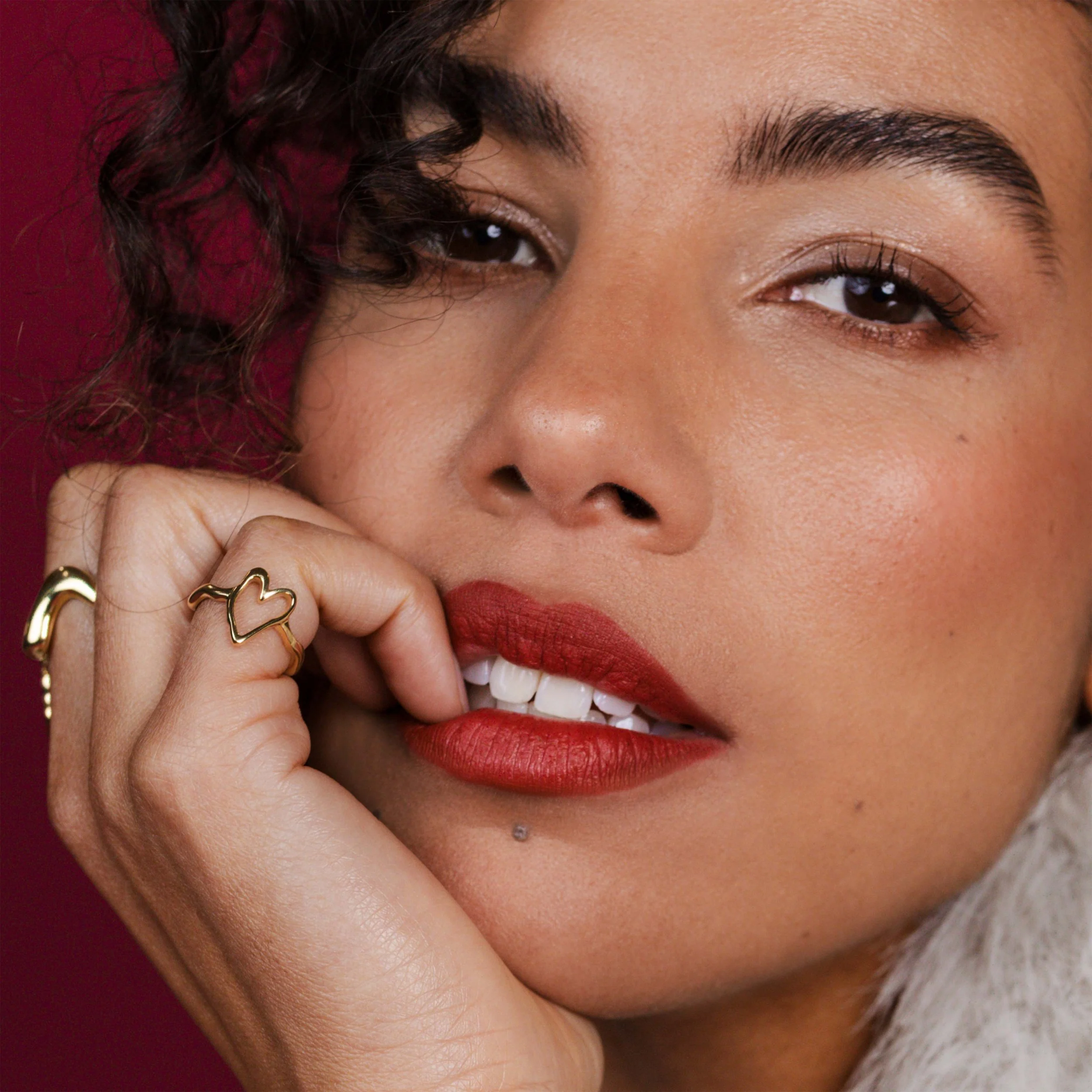 Flowy Heart Ring Gold - Image 2