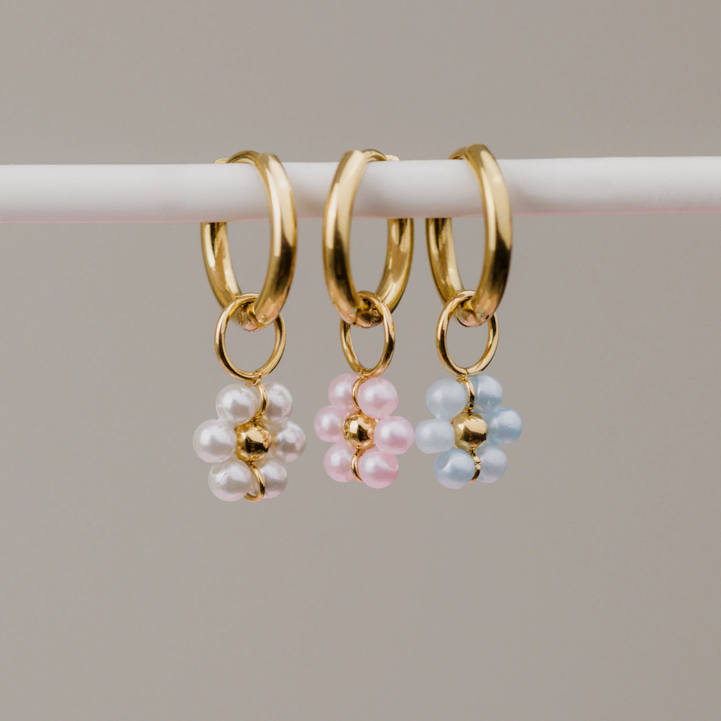 Forever Blue Daisy Hoop Set Small Gold - Image 5