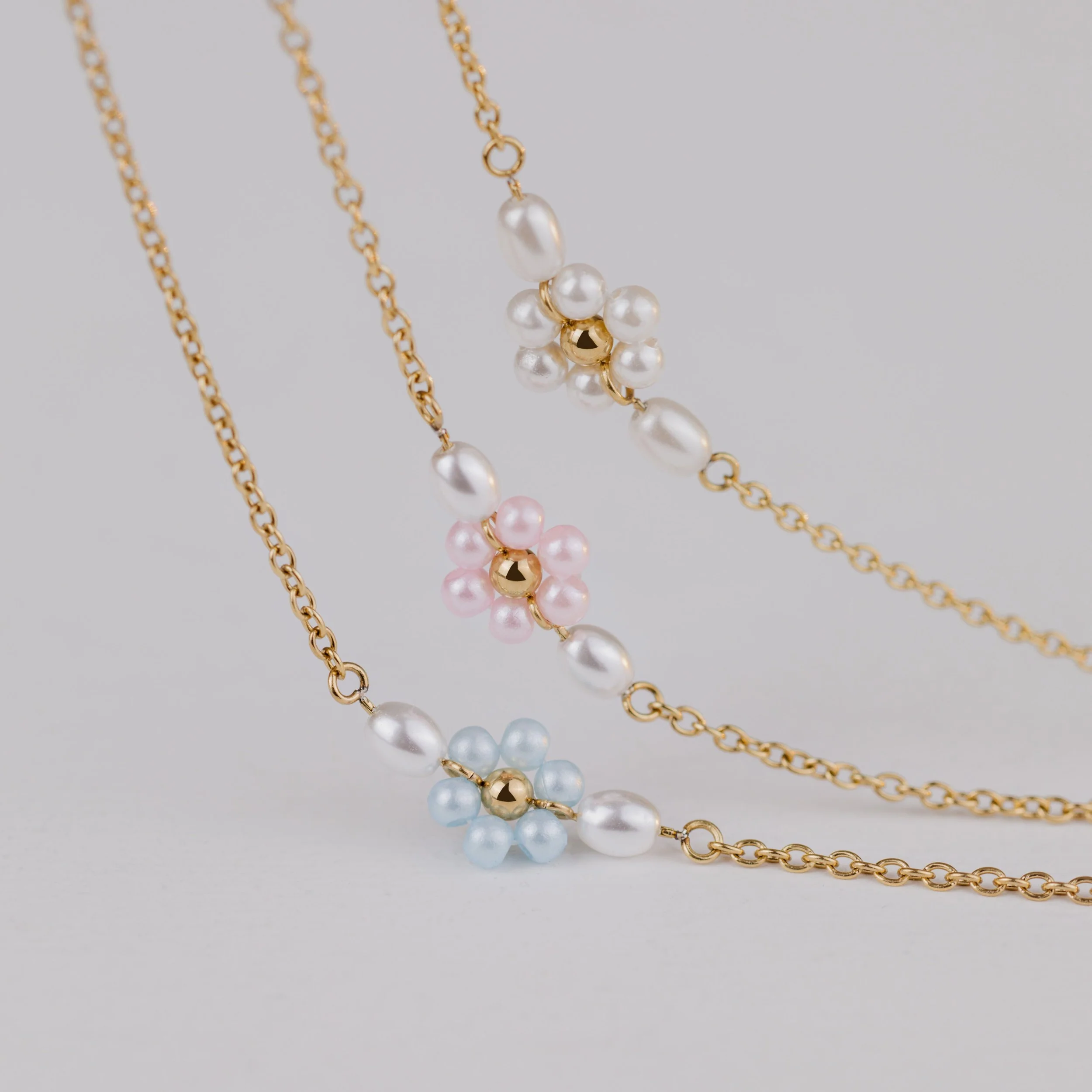 Forever Blue Daisy Necklace Rose Gold - Image 5