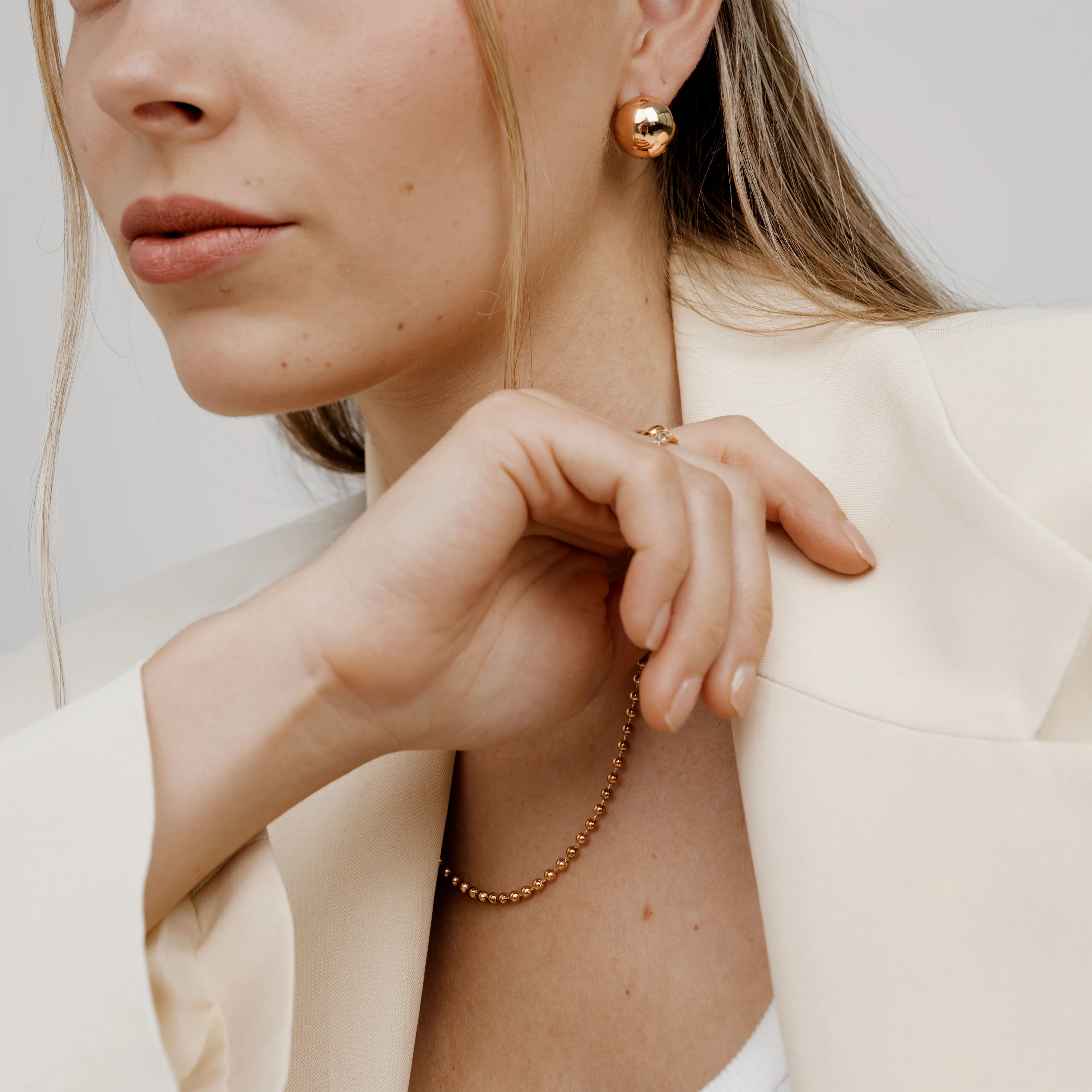 Graceful Curves Studs Rose Gold - Image 2