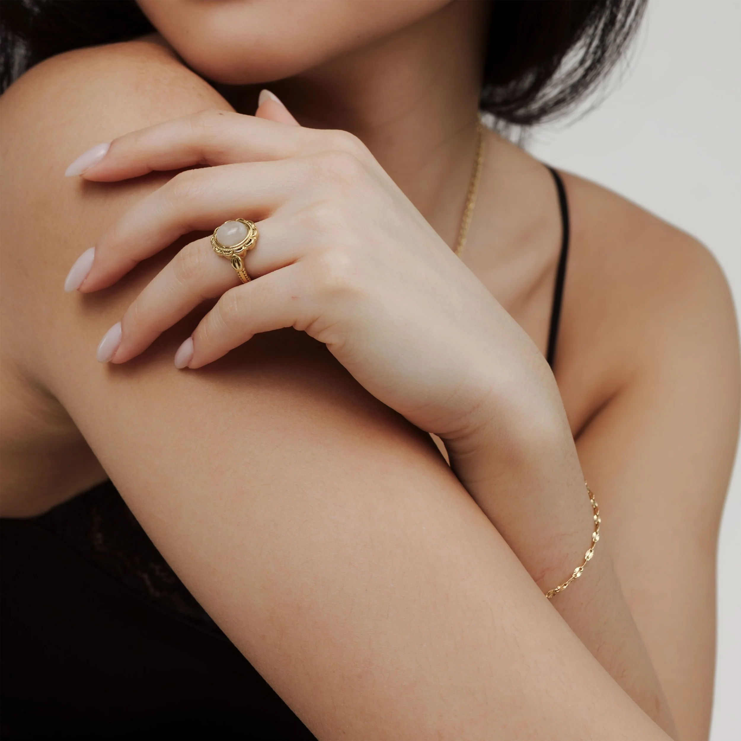 Heirloom Ring Gold - Image 3