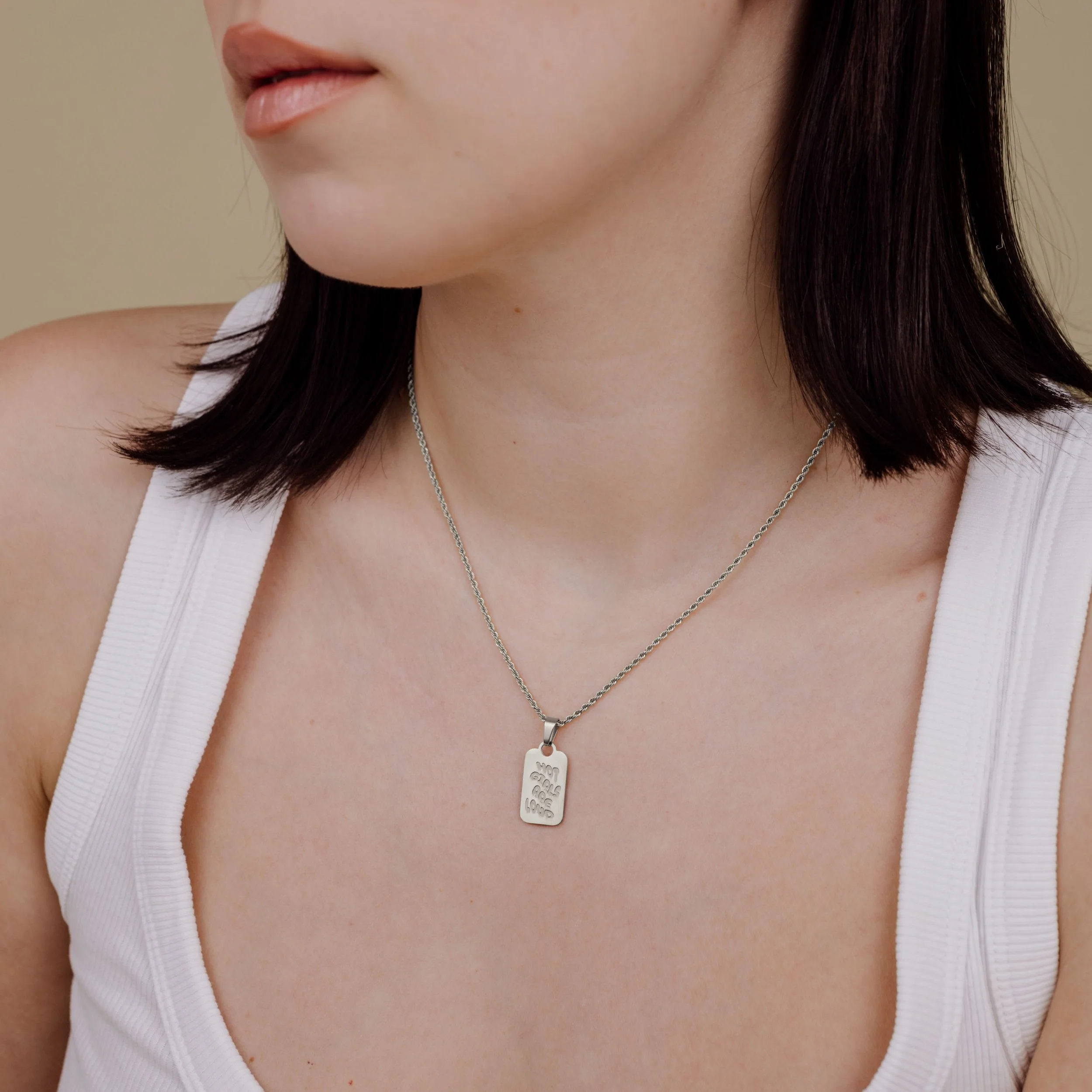 Hot girls are loud Necklace Silver - Image 2