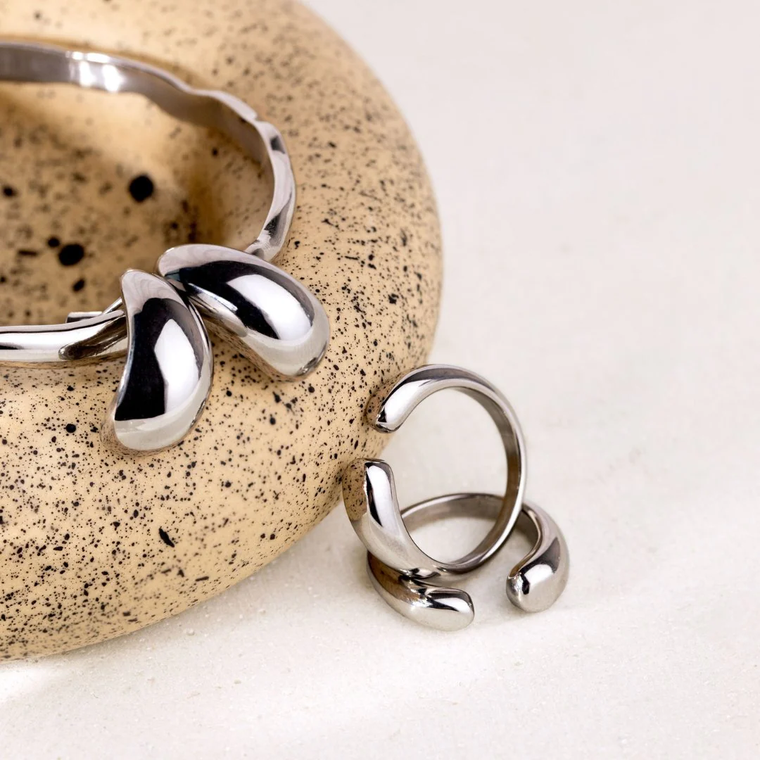 Huggie Ring Gold - Image 5