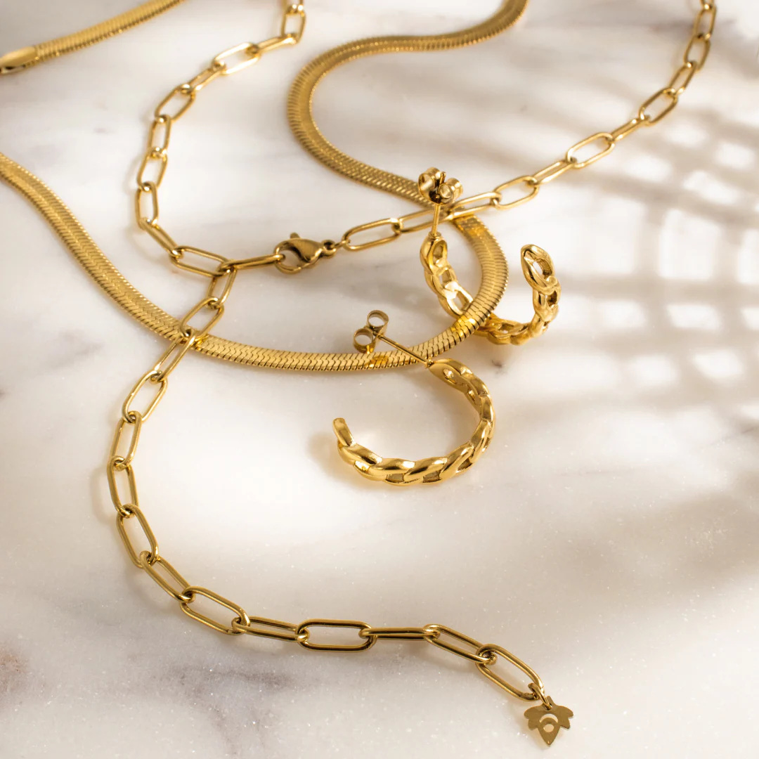 Joeli Necklace Gold - Image 4