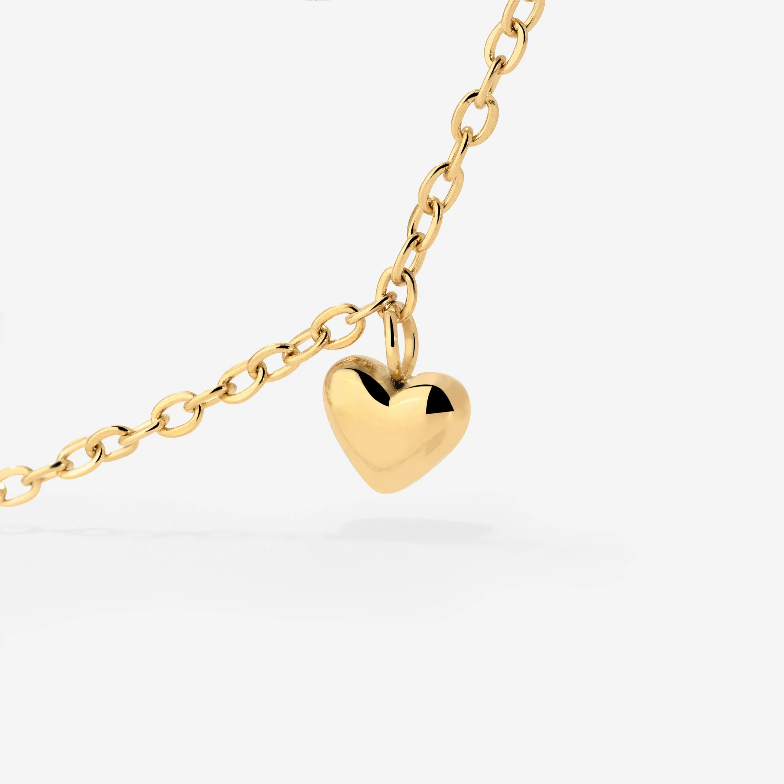 Lovely Heart Bracelet Gold - Image 3