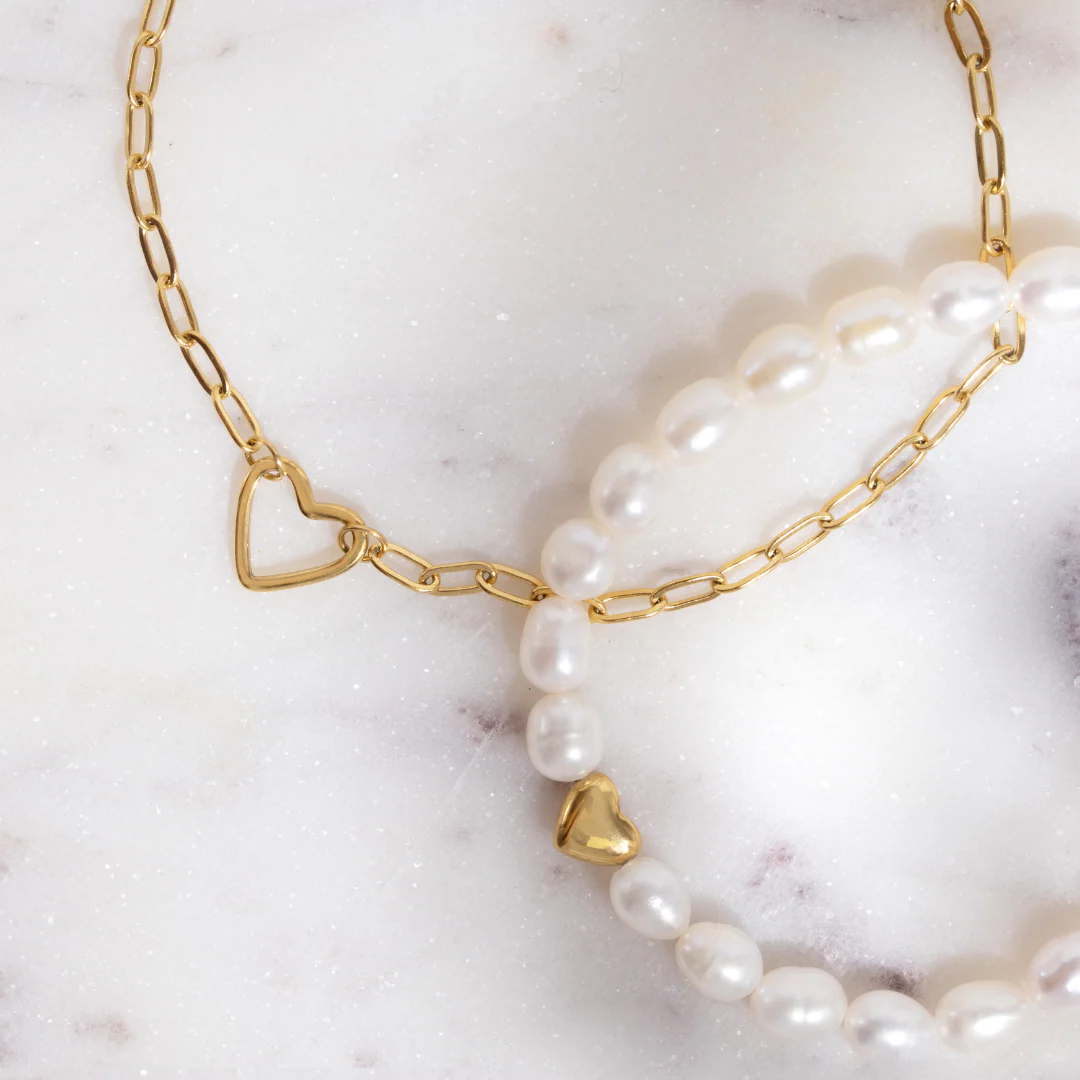 Loving Heart Bracelet Gold - Image 4