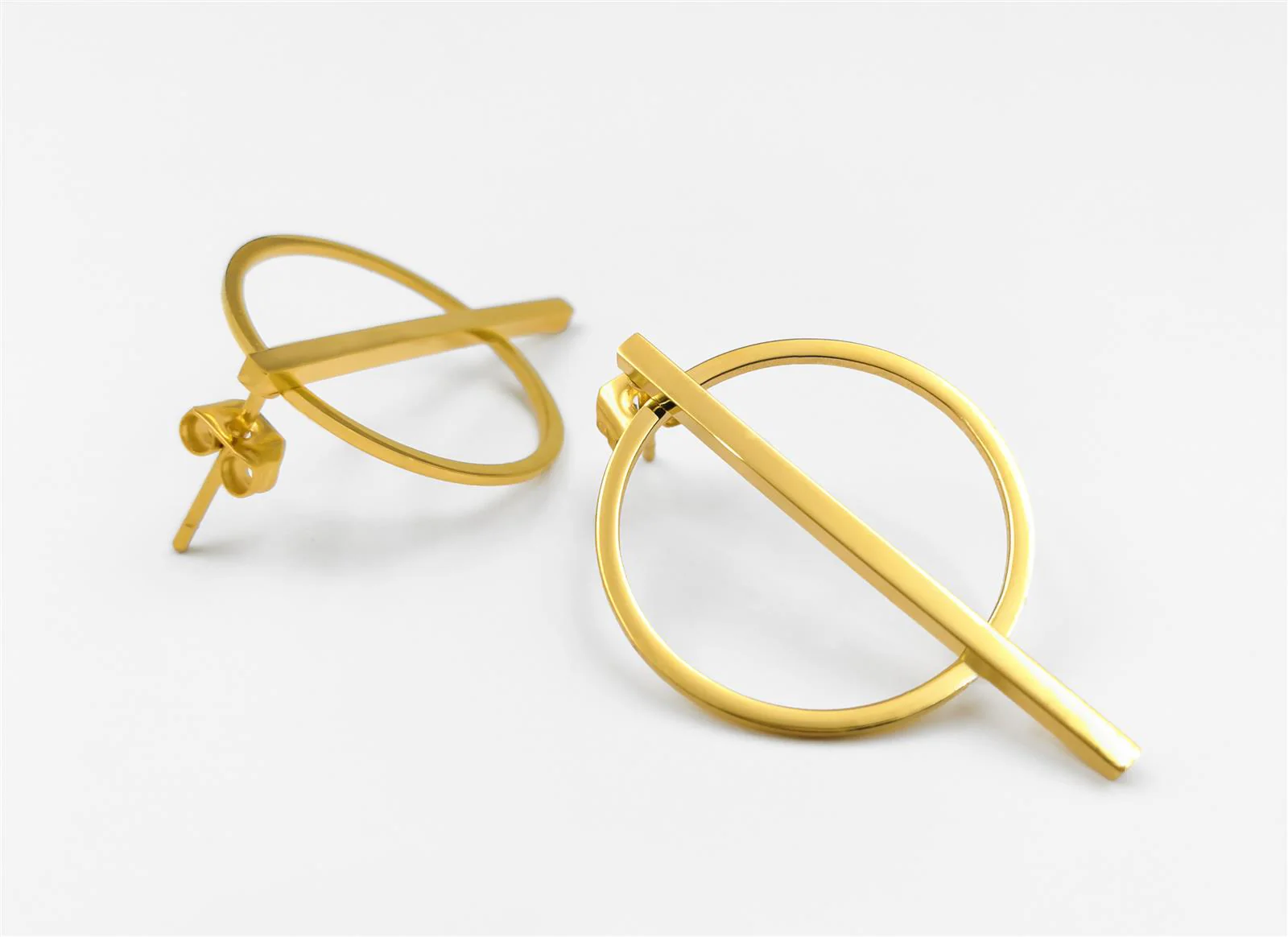 Luana Earrings Gold - Image 3