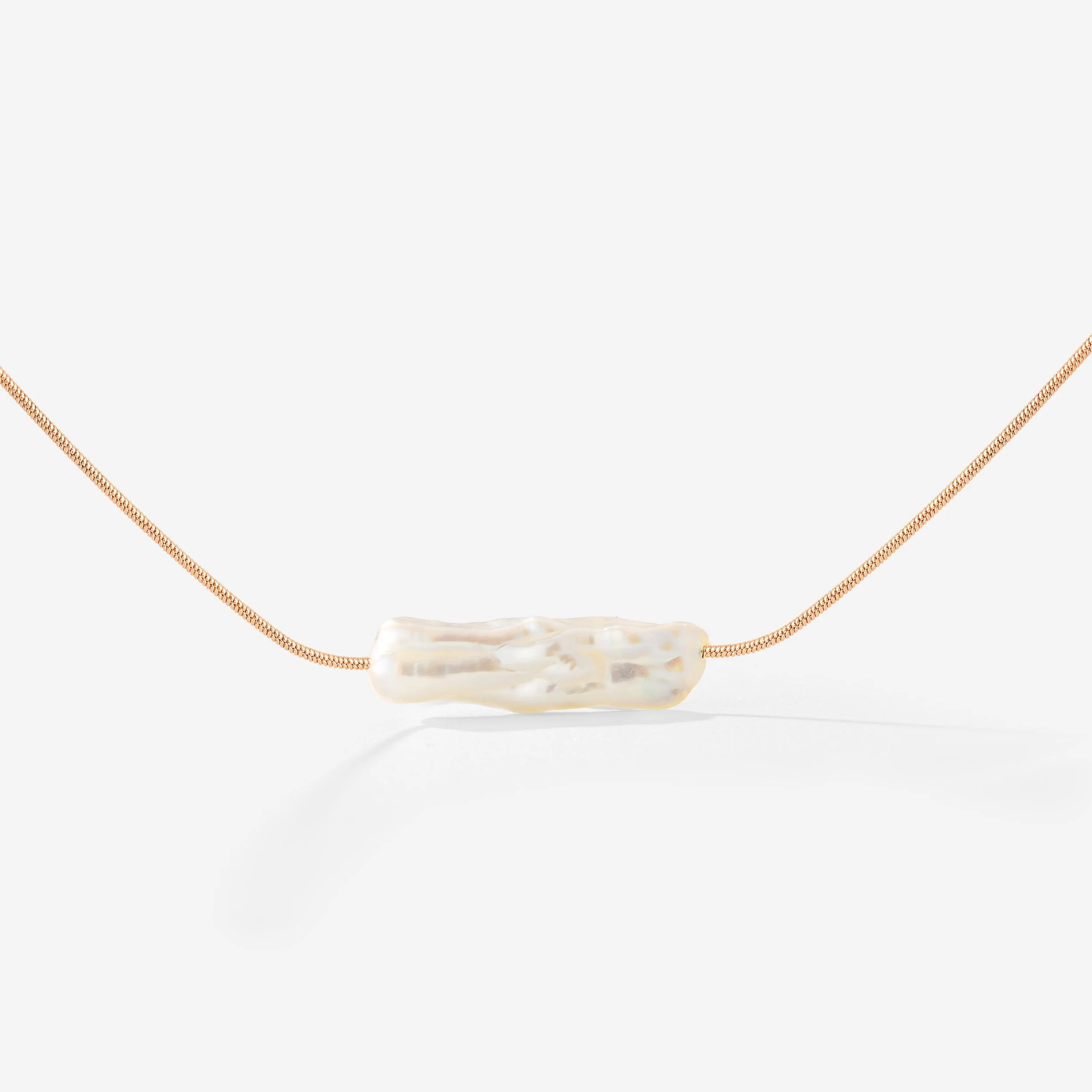 Luminous Pearl Choker Rose Gold