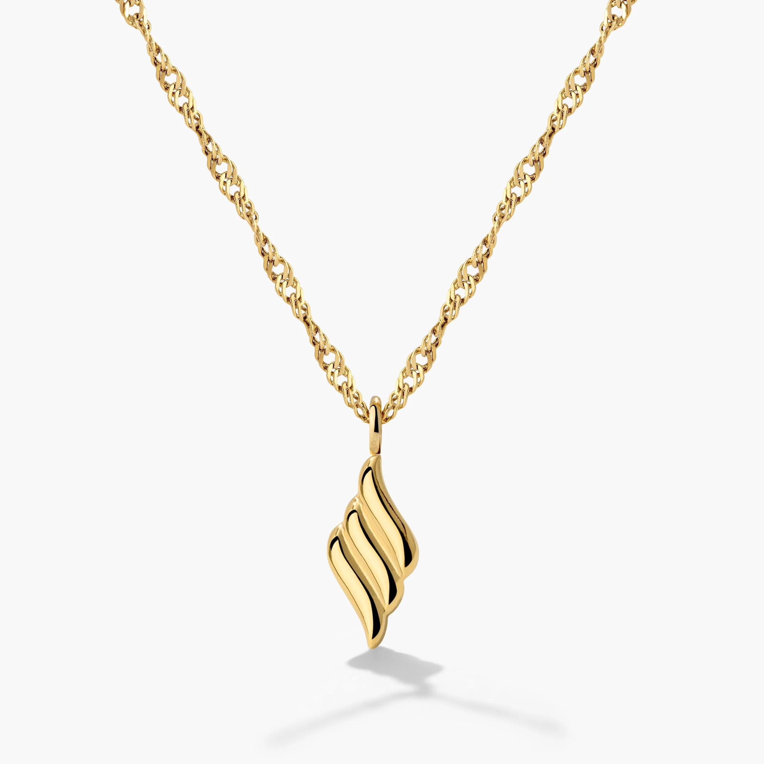 Lustrous Pendant Necklace Stud Earrings Gold