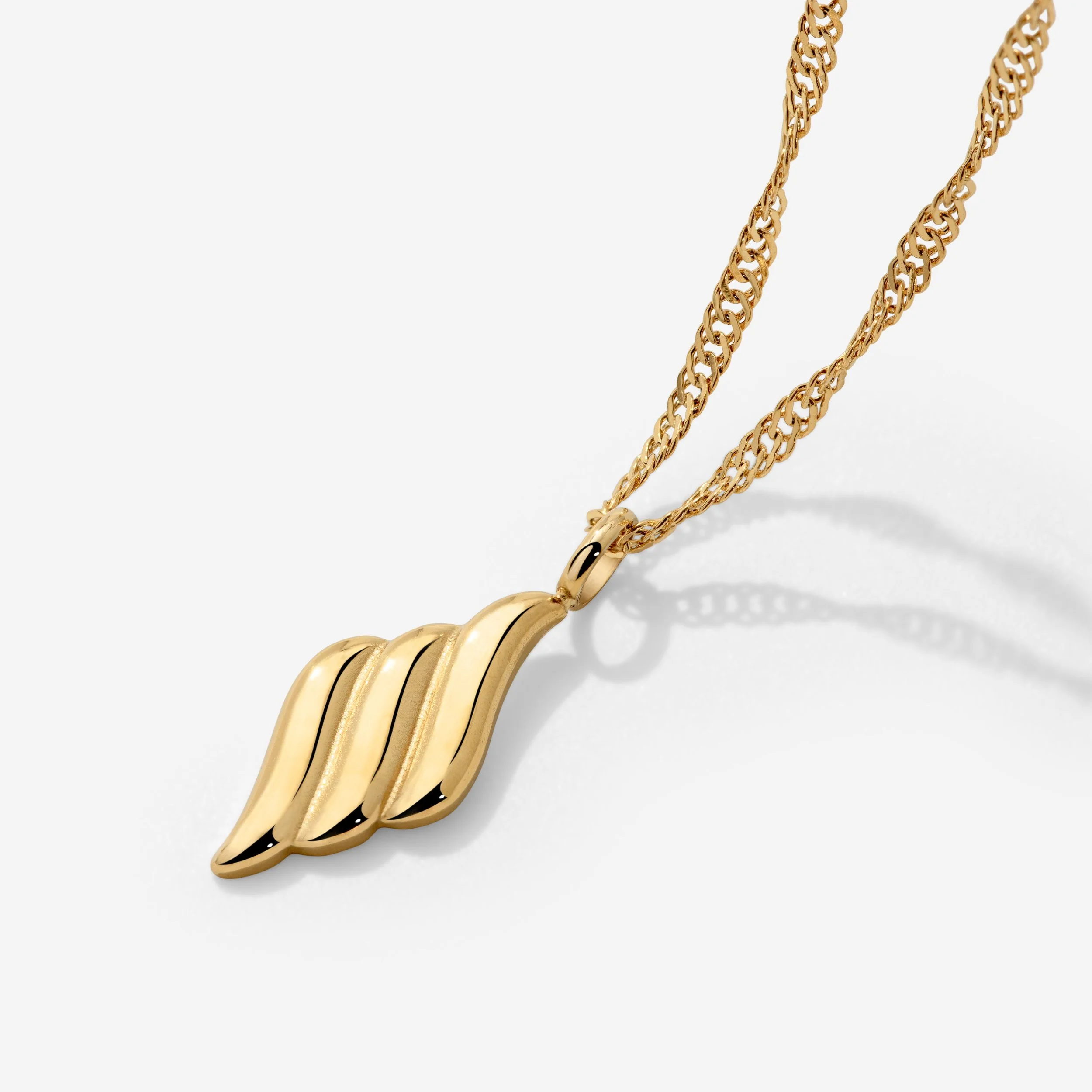 Lustrous Pendant Necklace Stud Earrings Gold - Image 3