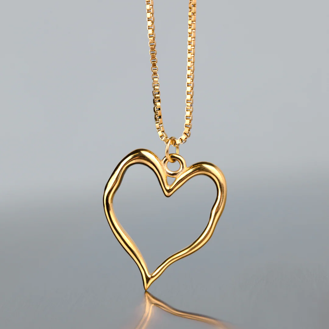 Melting Heart Necklace Rose Gold - Image 6