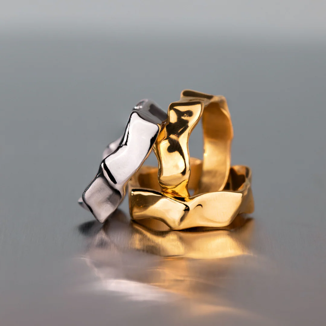Melting Ring Gold - Image 3