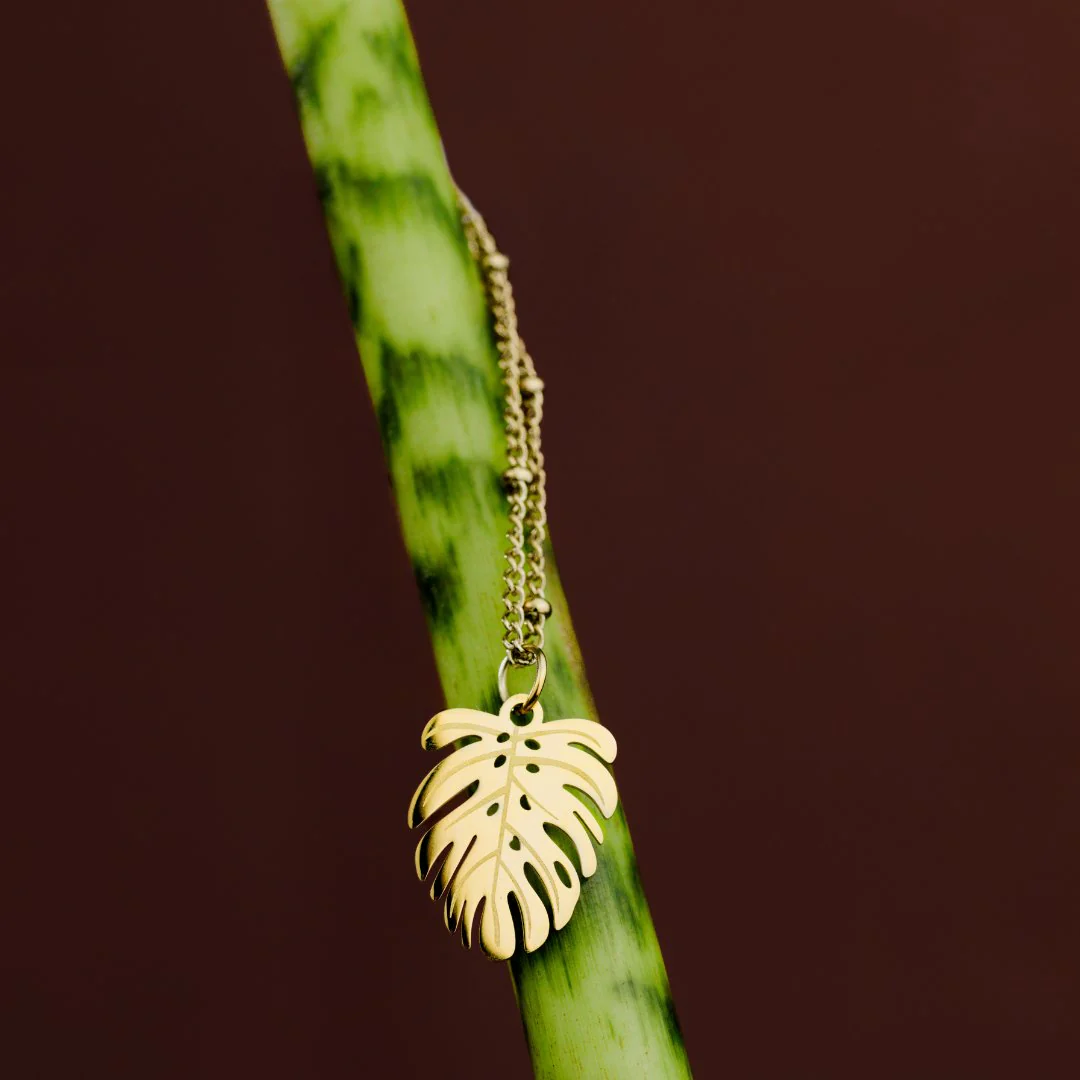 Monstera Leaf Necklace Silver - Image 4