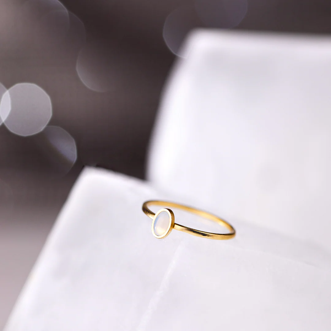 Oval Ring Gold - Image 3