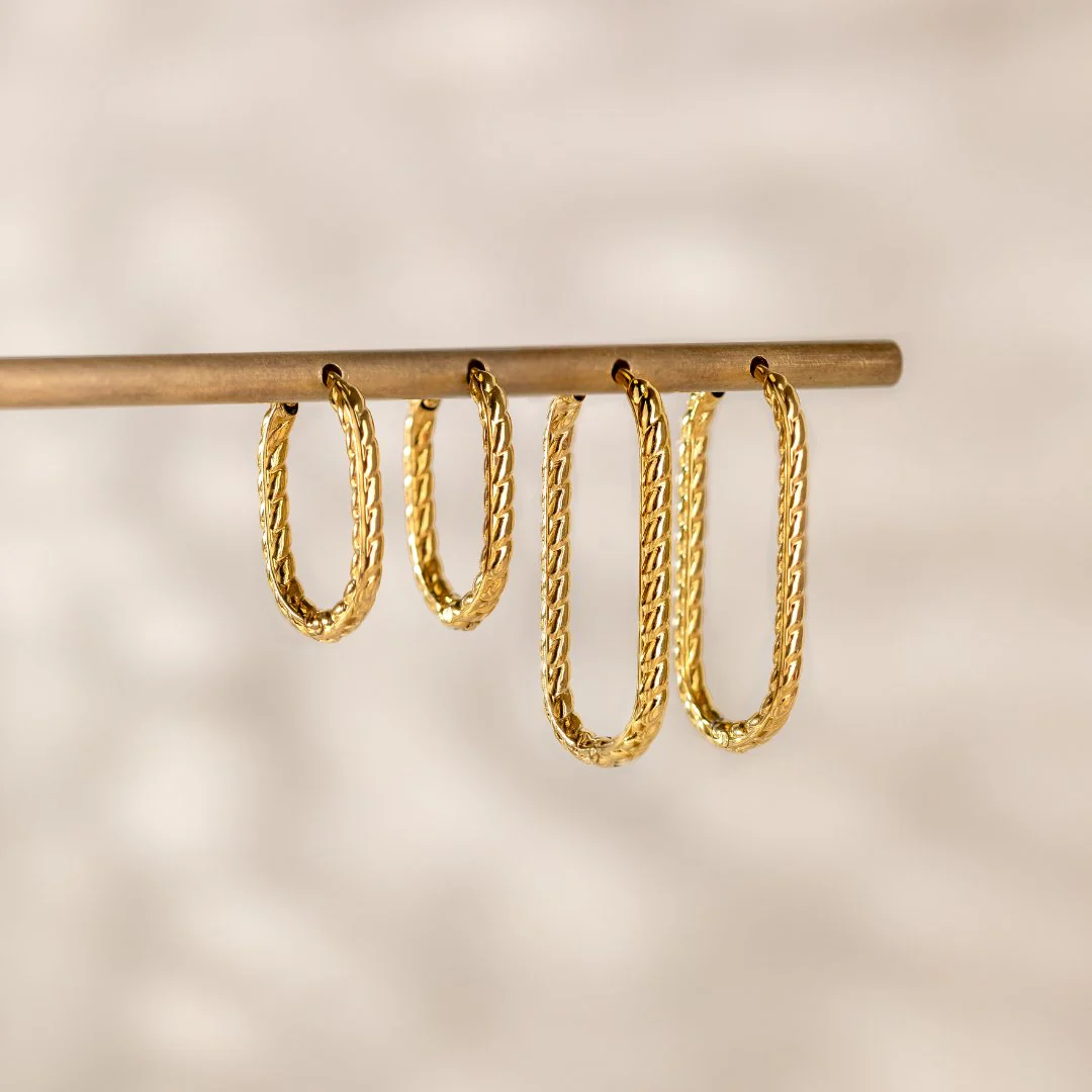 Oval Twisted Hoop Set Silver - Image 3