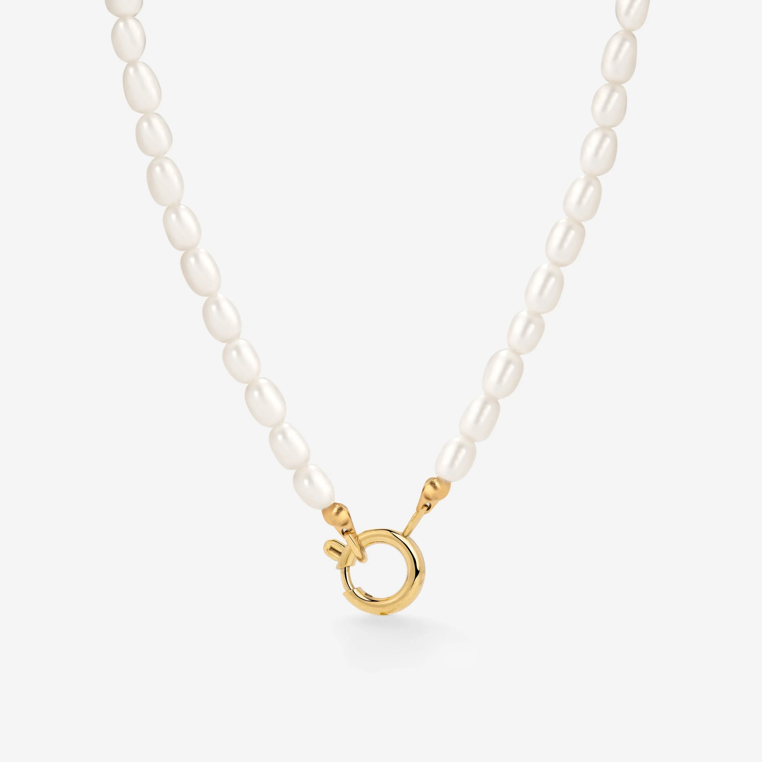 Pearly Charm Necklace Gold