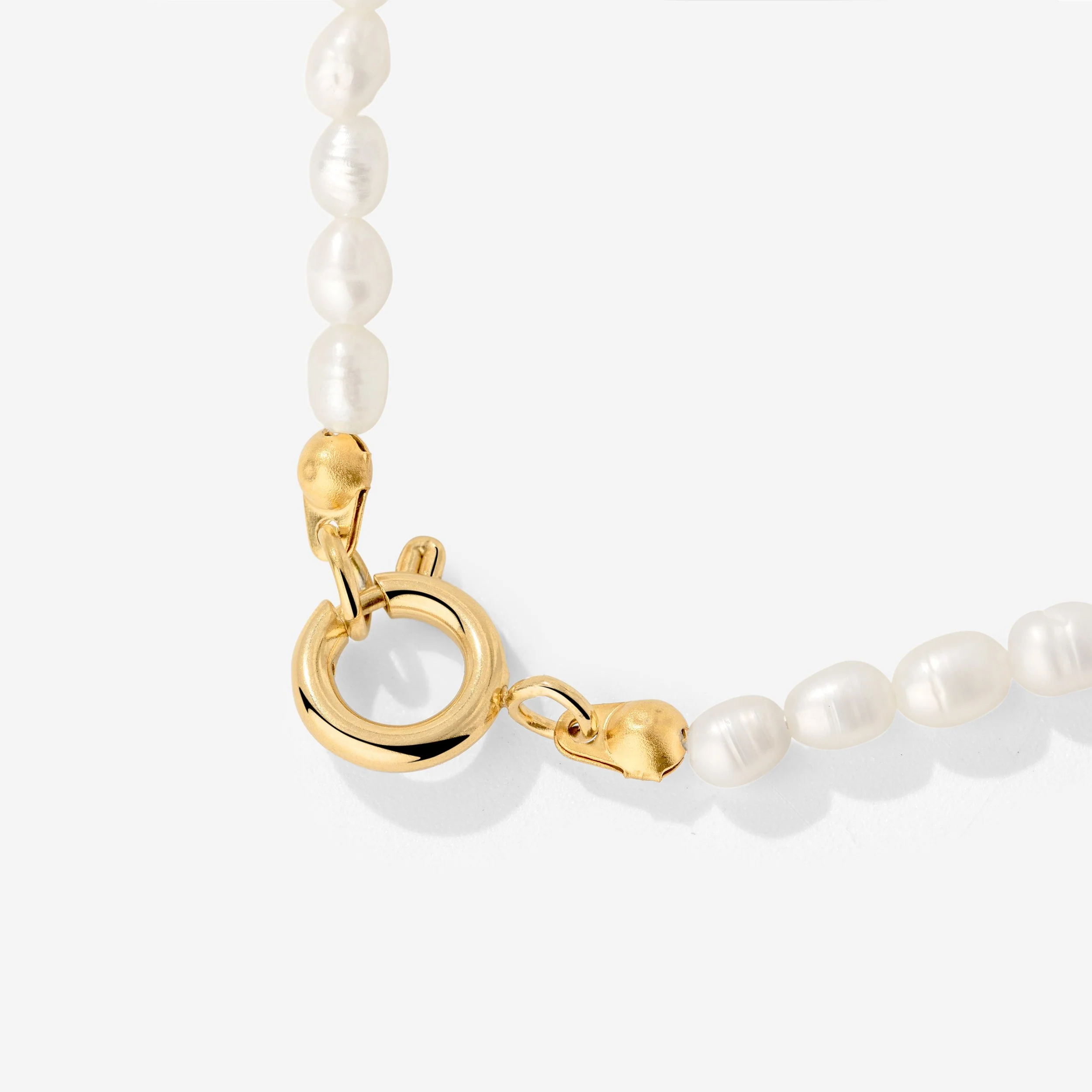 Pearly Charm Necklace Gold - Image 3