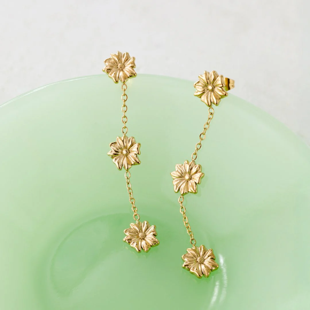 Petal Fall Studs Silver - Image 3